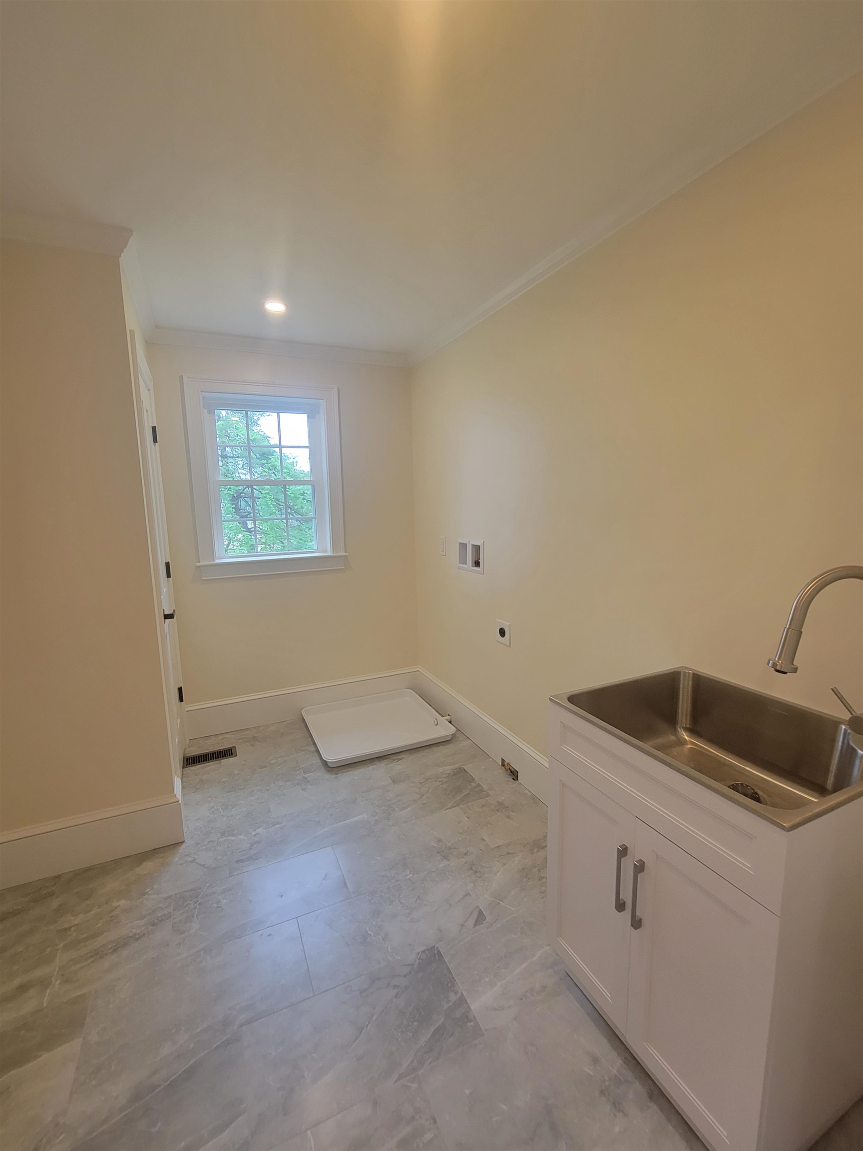 9 Zeland Drive Property Photo 43