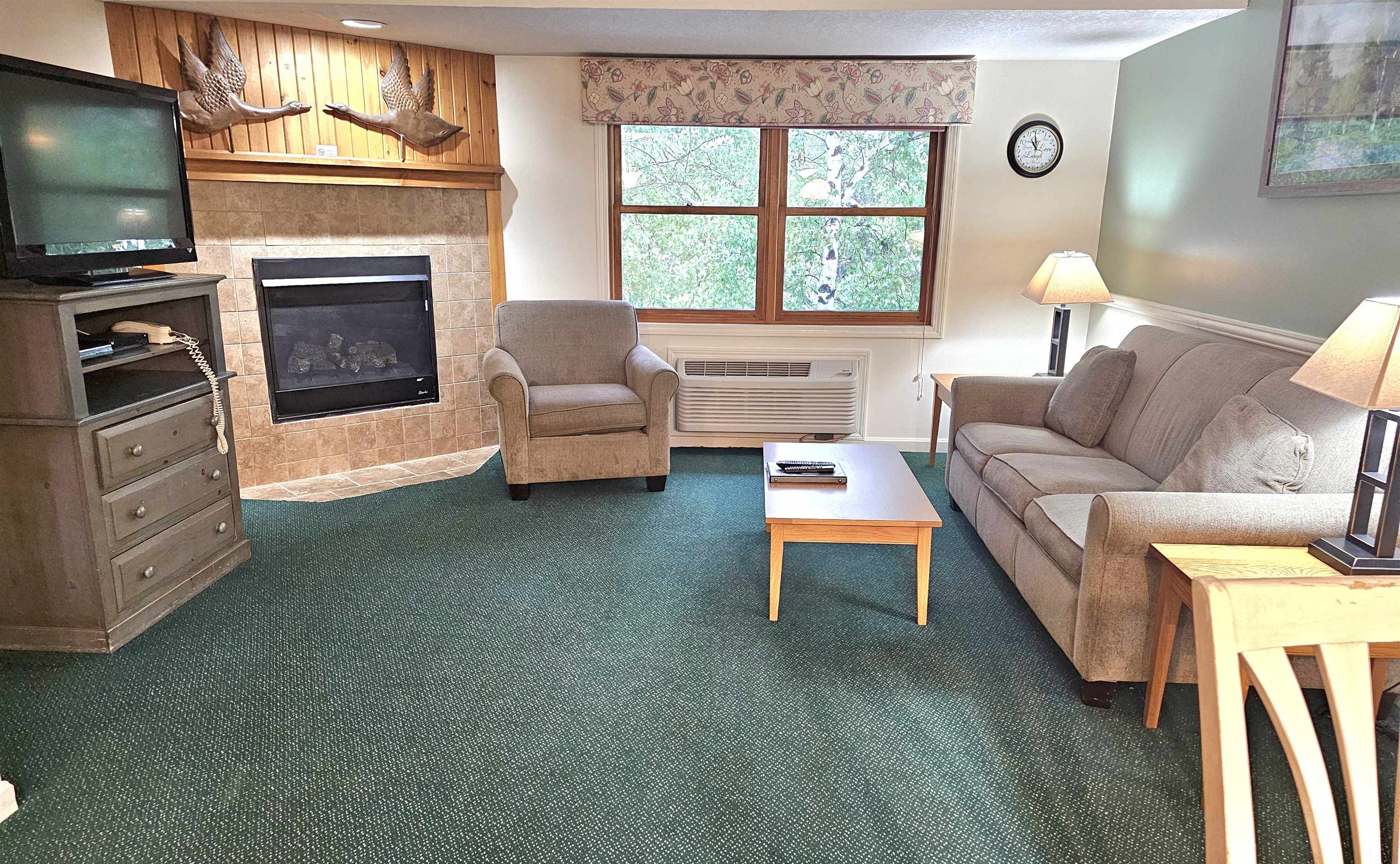 164 Deer Park Drive Property Photo 3