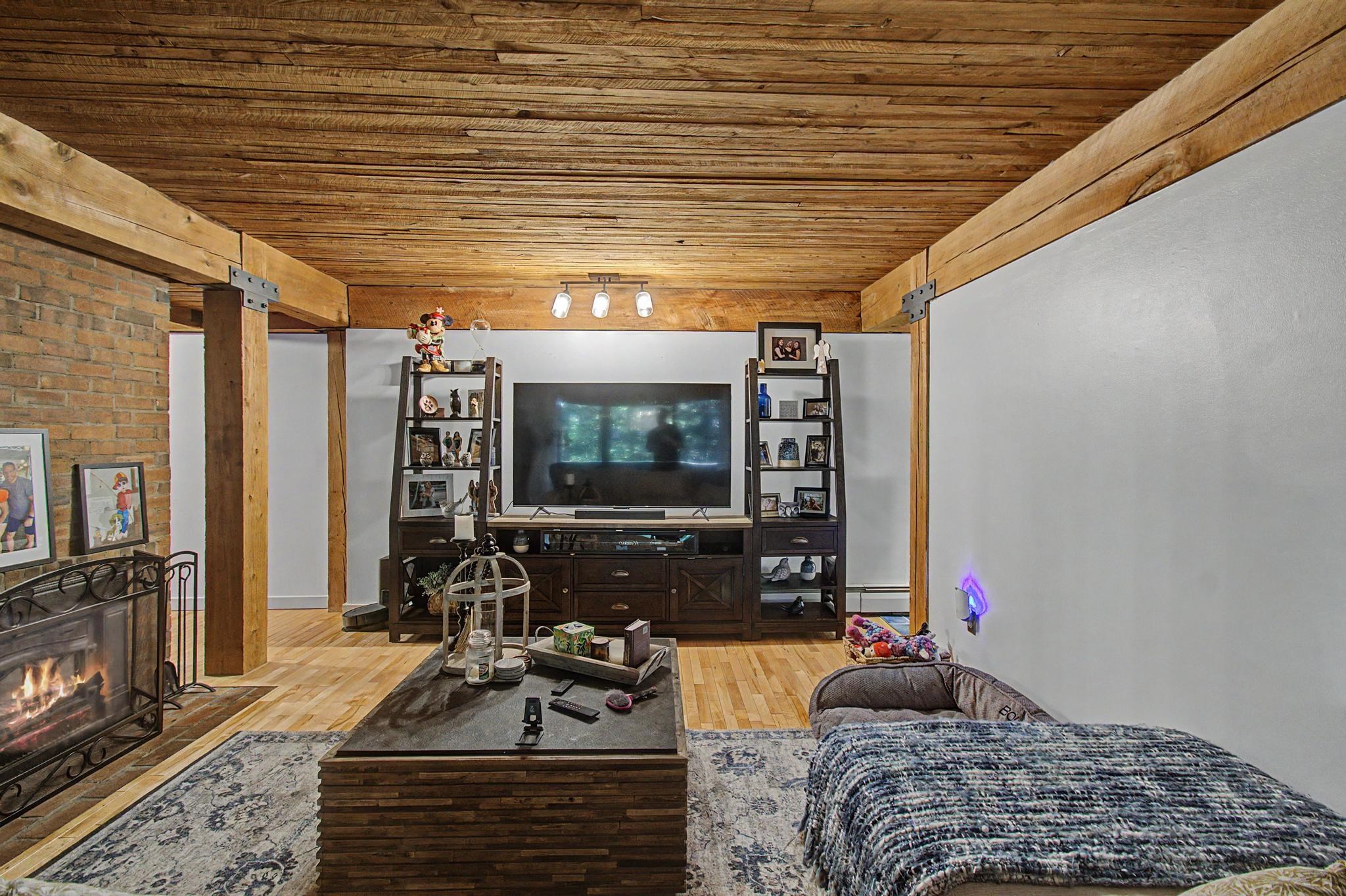 122 Redrock Drive Property Photo 4