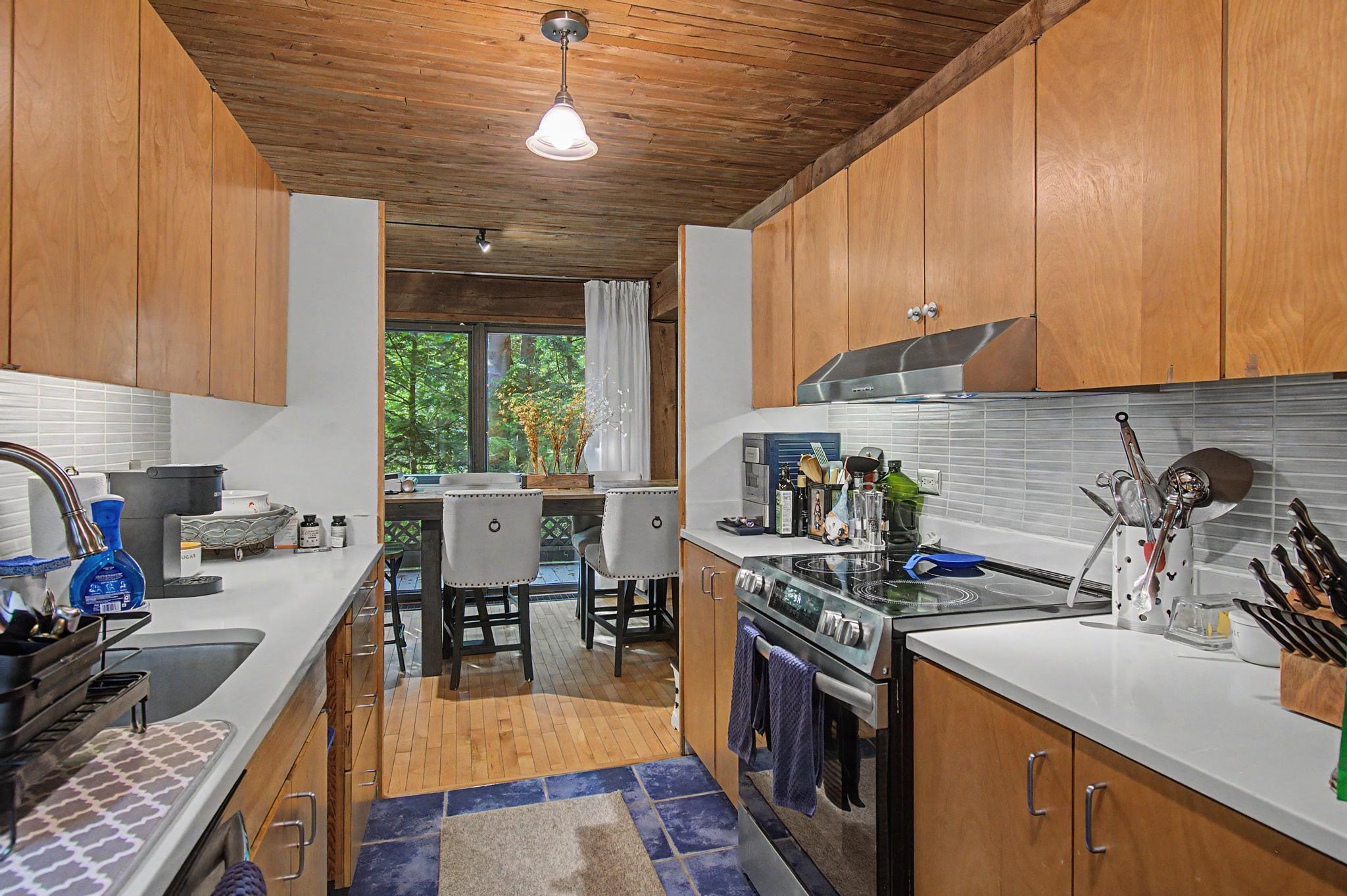 122 Redrock Drive Property Photo 15
