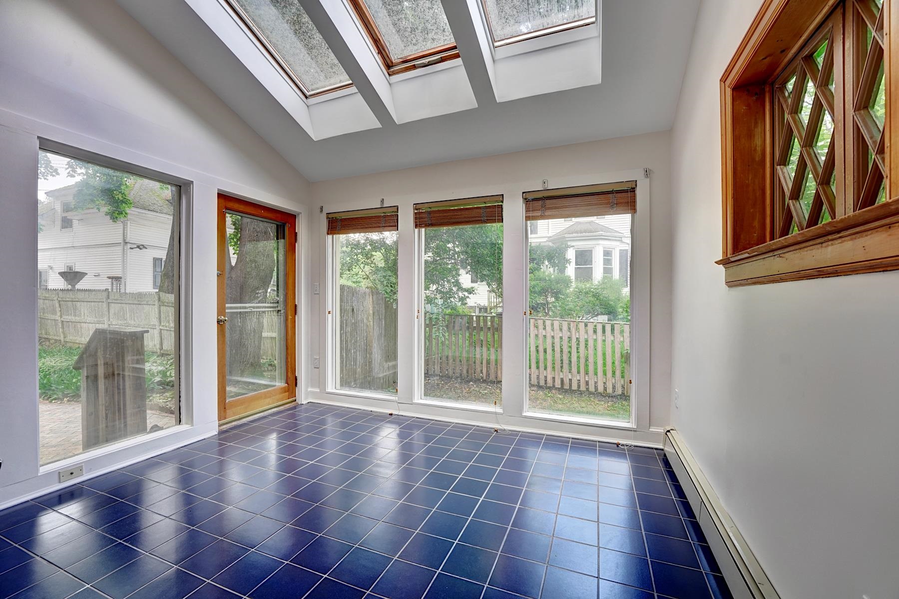 151 Lafayette Road Property Photo 8