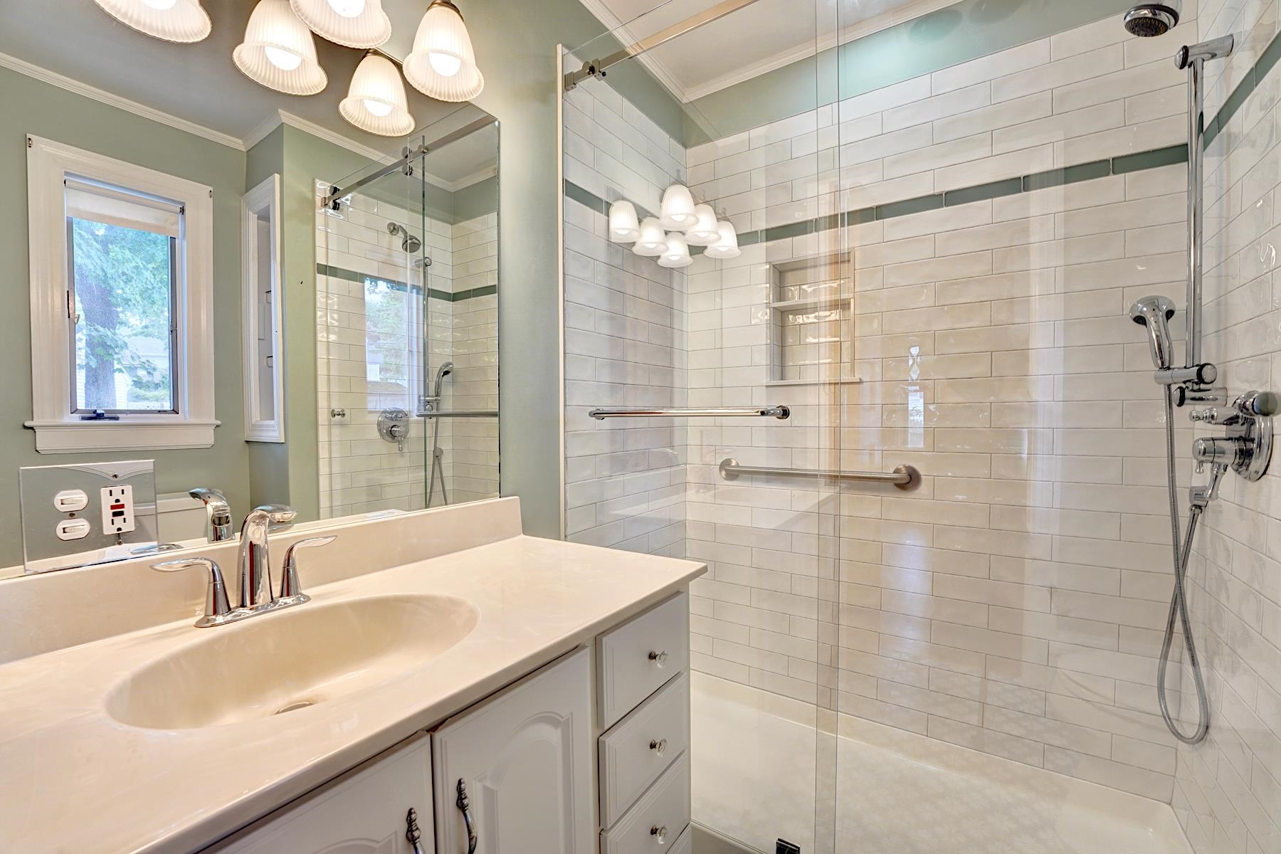 151 Lafayette Road Property Photo 12