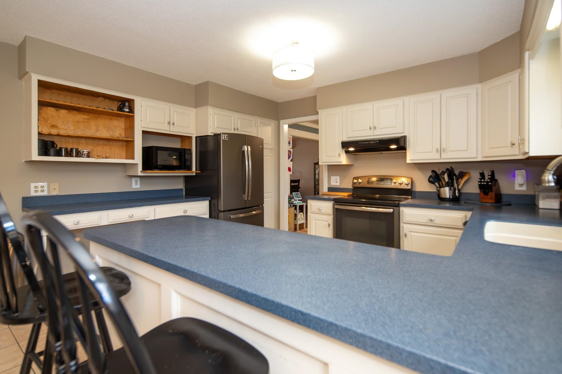 10 Rachel Drive Property Photo 9