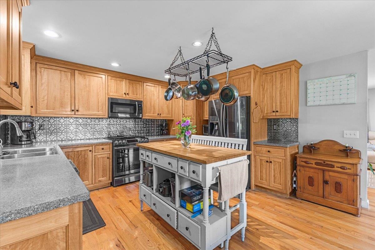 15 Marshall Lane Property Photo 12