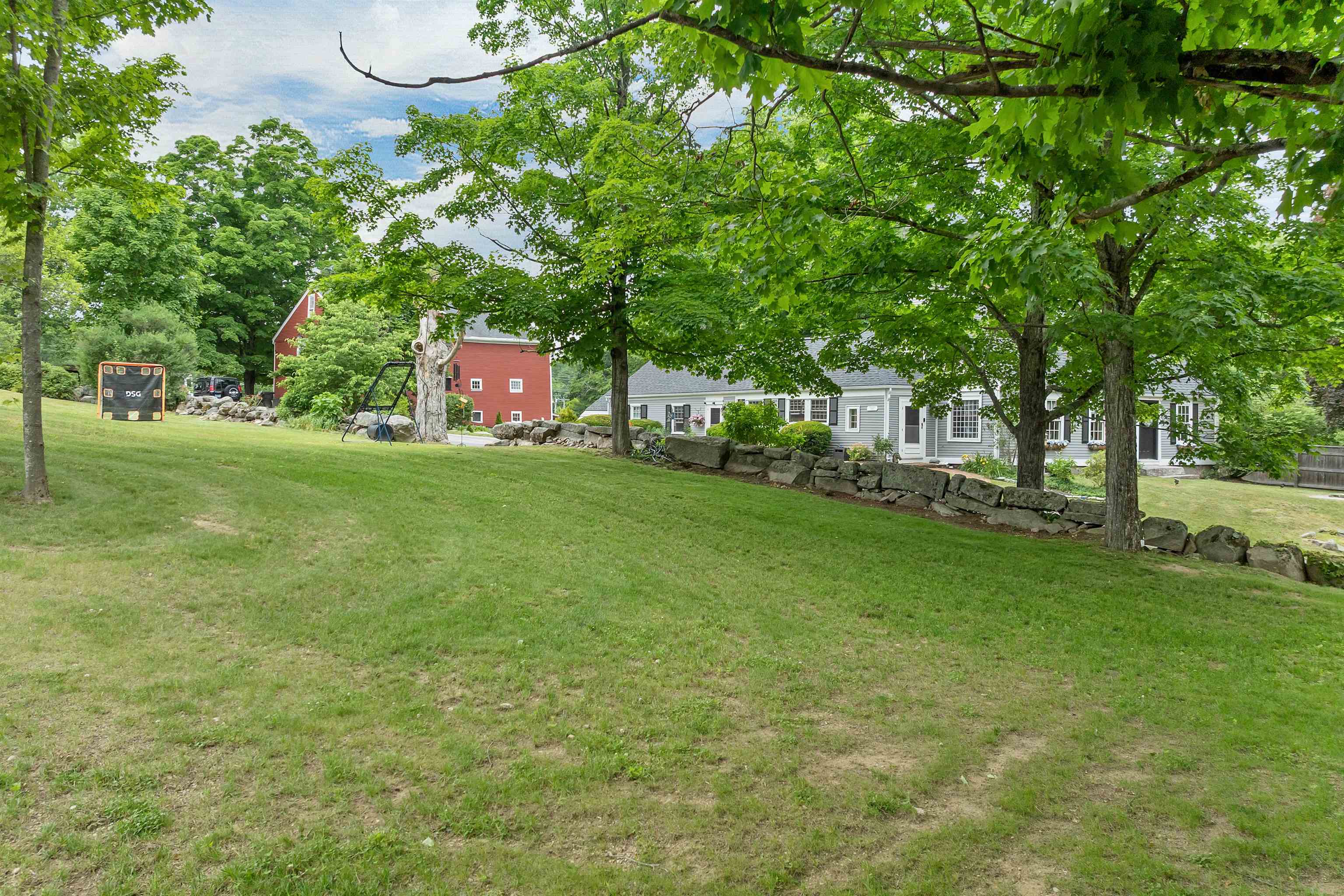 64 N Amherst Road Property Photo 5