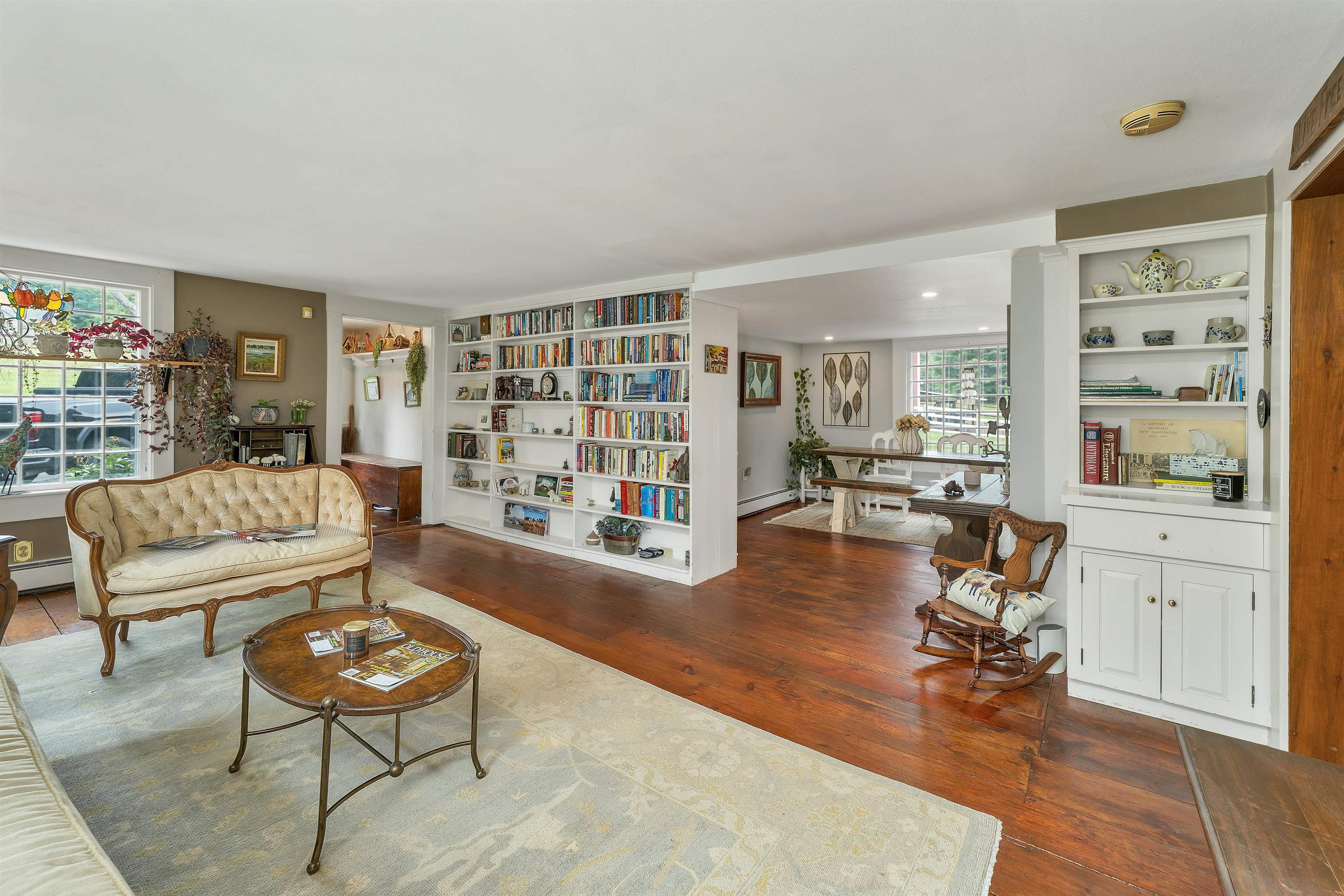 64 N Amherst Road Property Photo 10