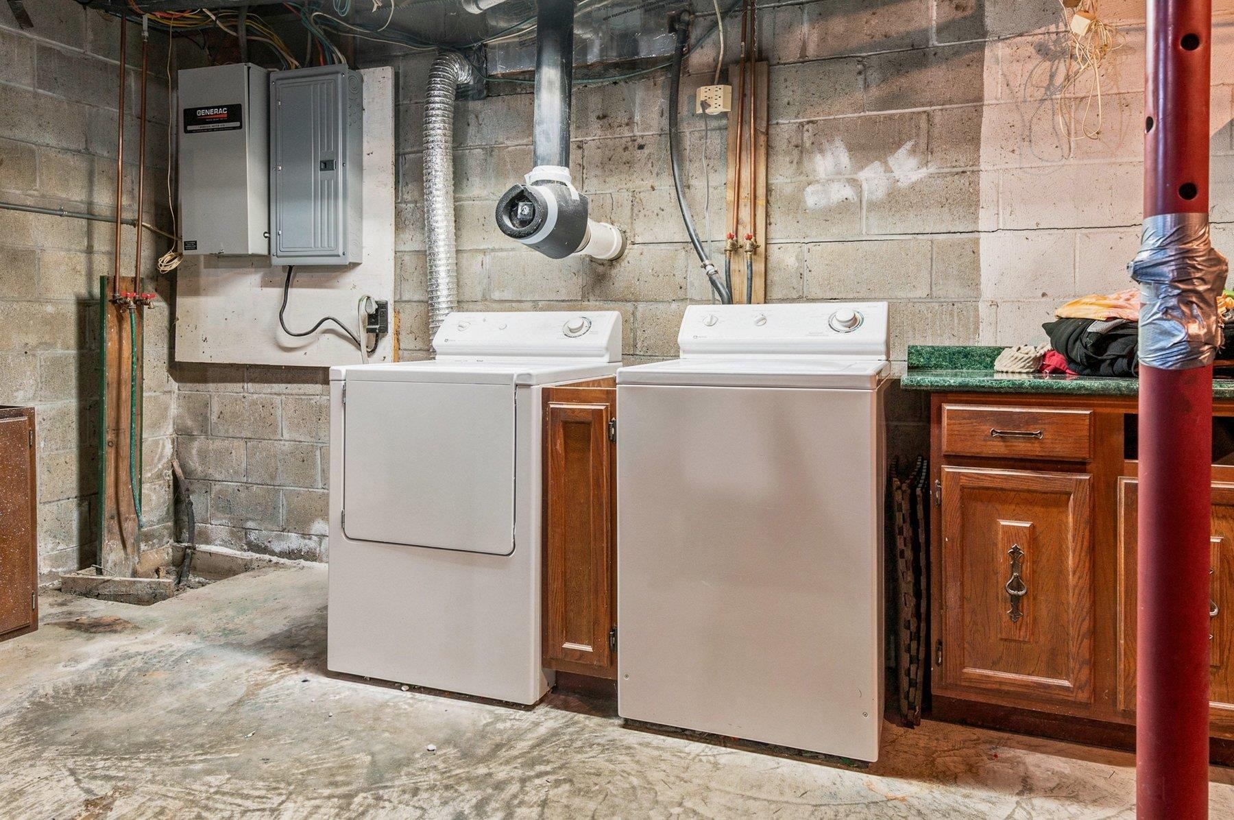 89 Saint James Avenue Property Photo 32