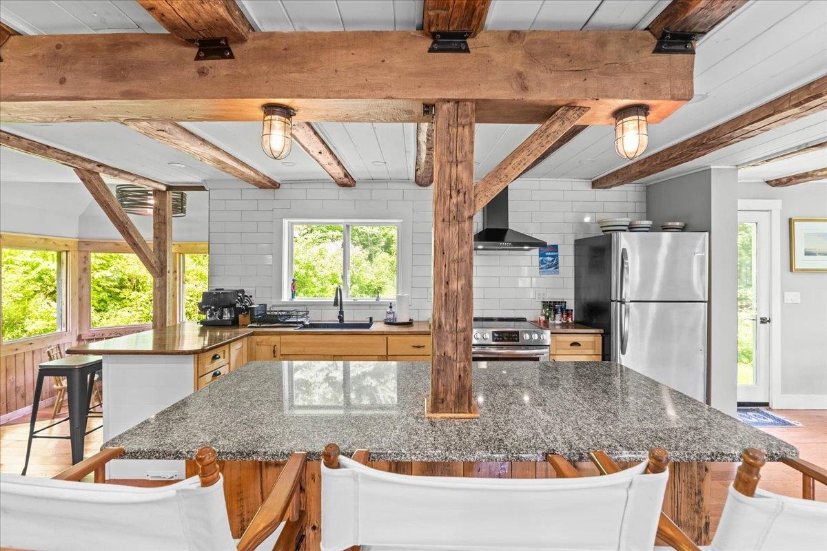 488 Beach Road Property Photo 3