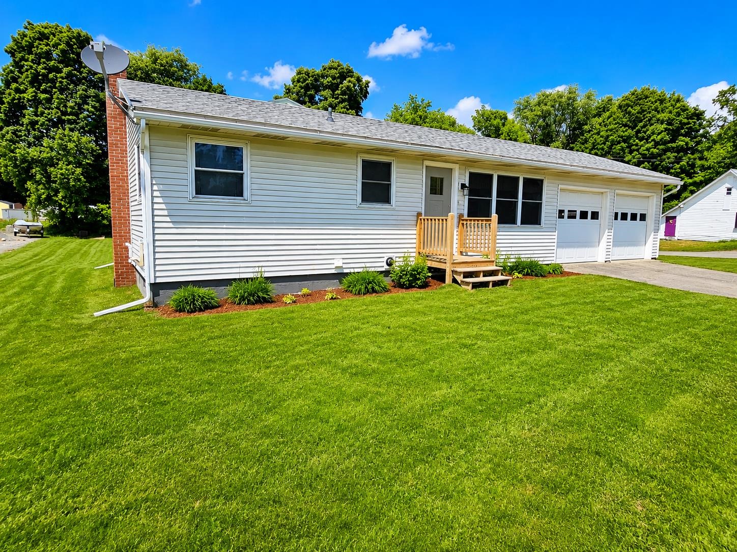 3174 Us Route 5 Property Photo 1