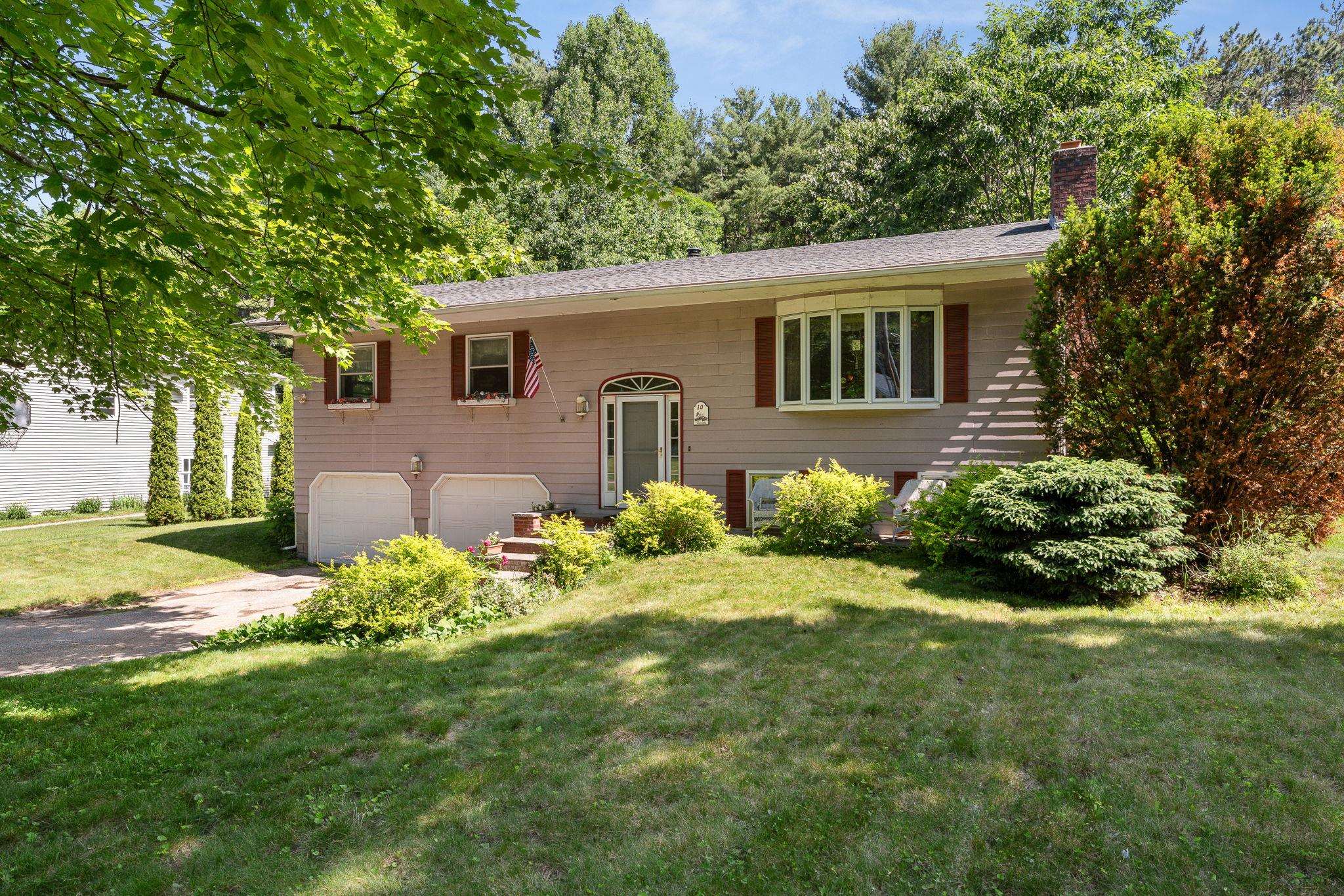 10 Logwood Circle Property Photo 1