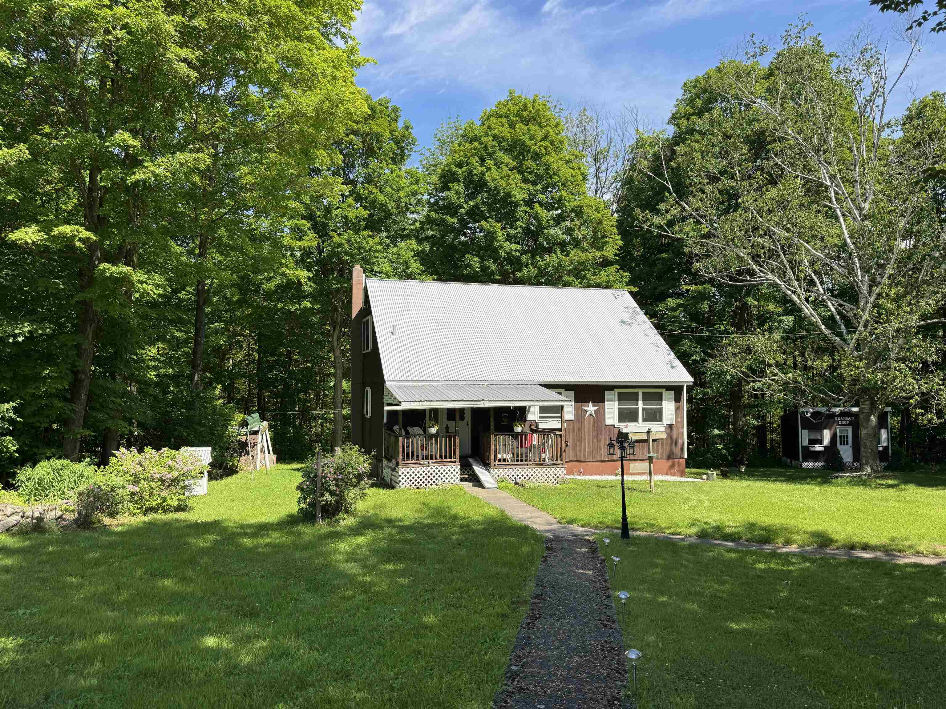 1198 Georgia Mountain Road Property Photo 3