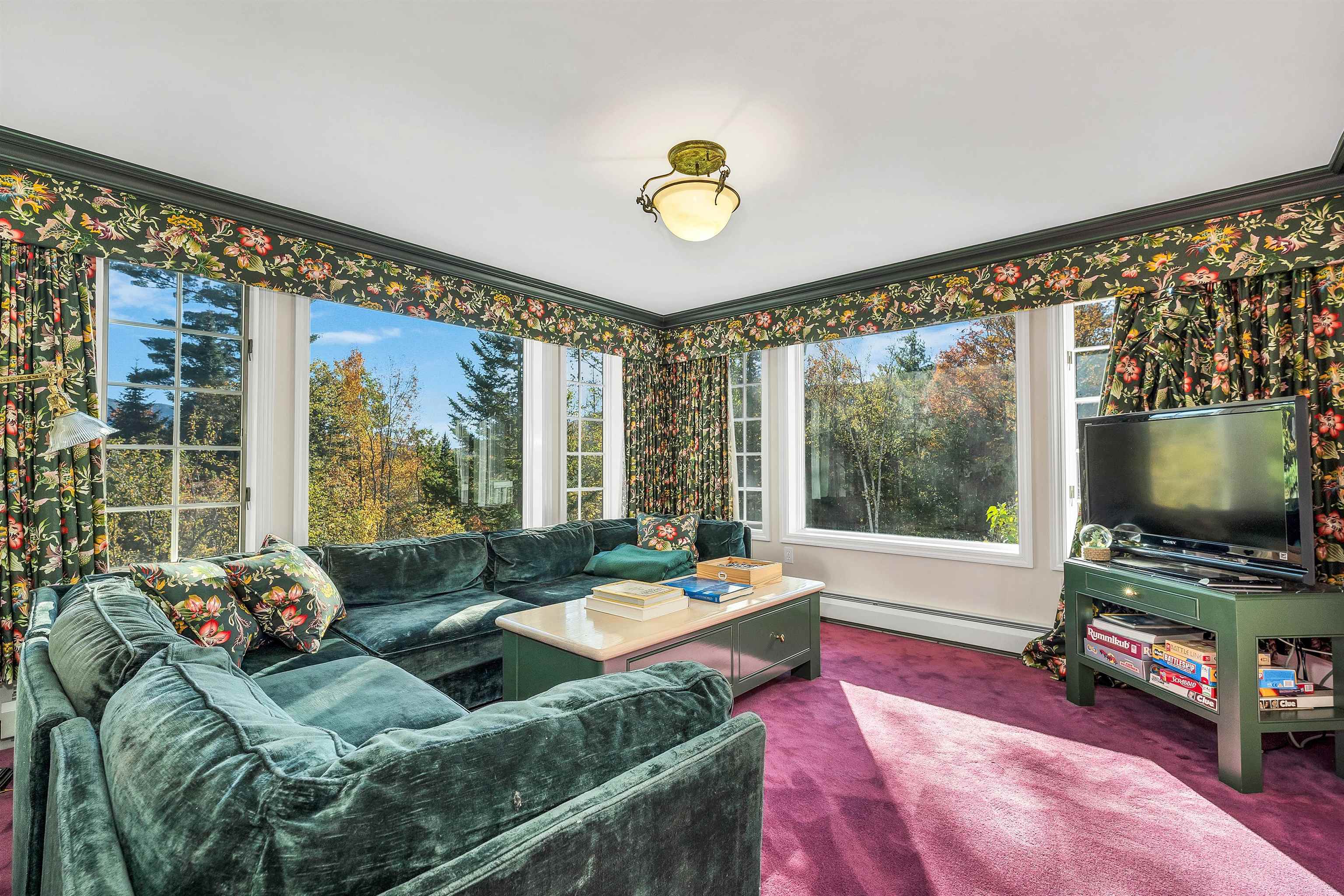 27 Jasinski Road Property Photo 22