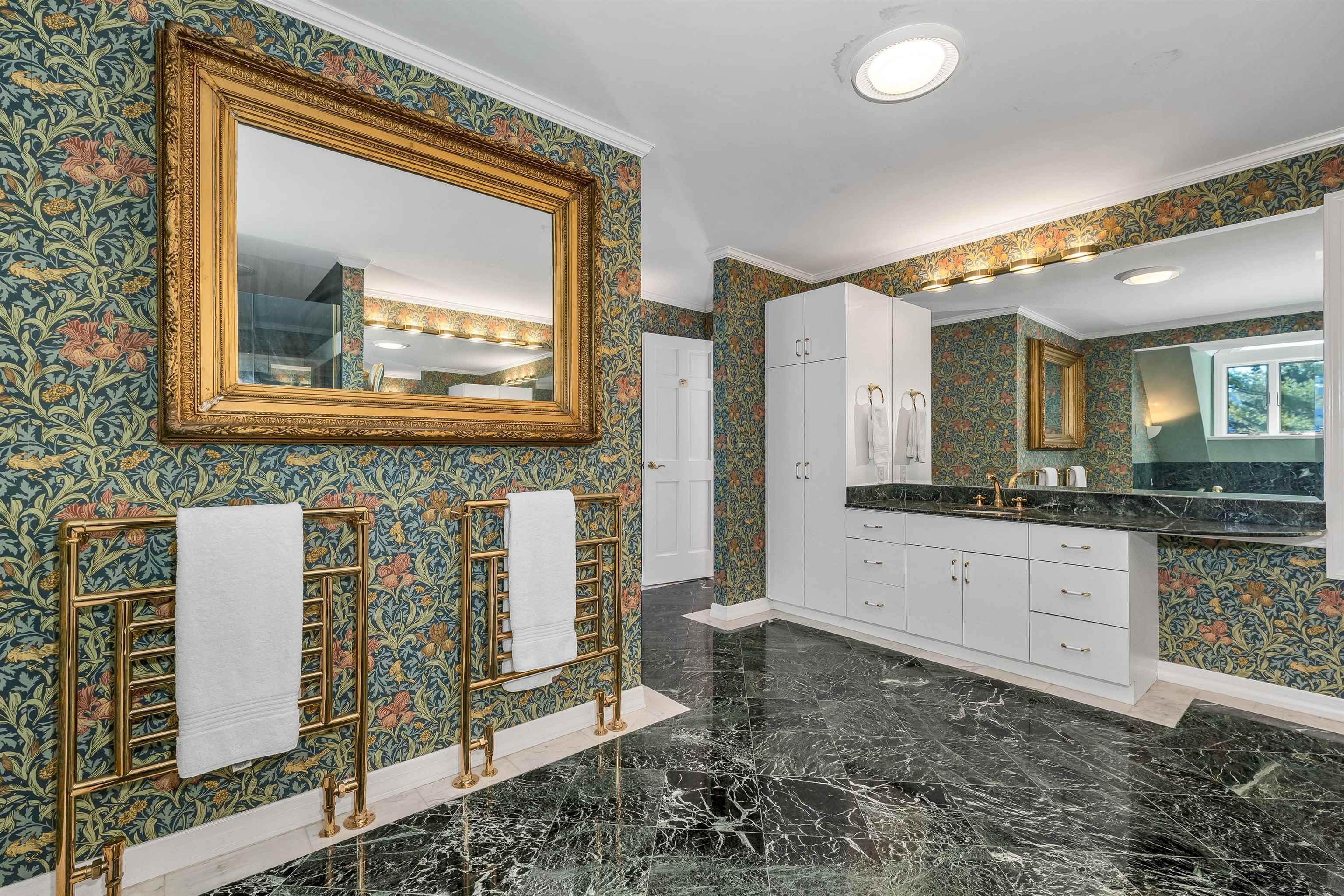 27 Jasinski Road Property Photo 31