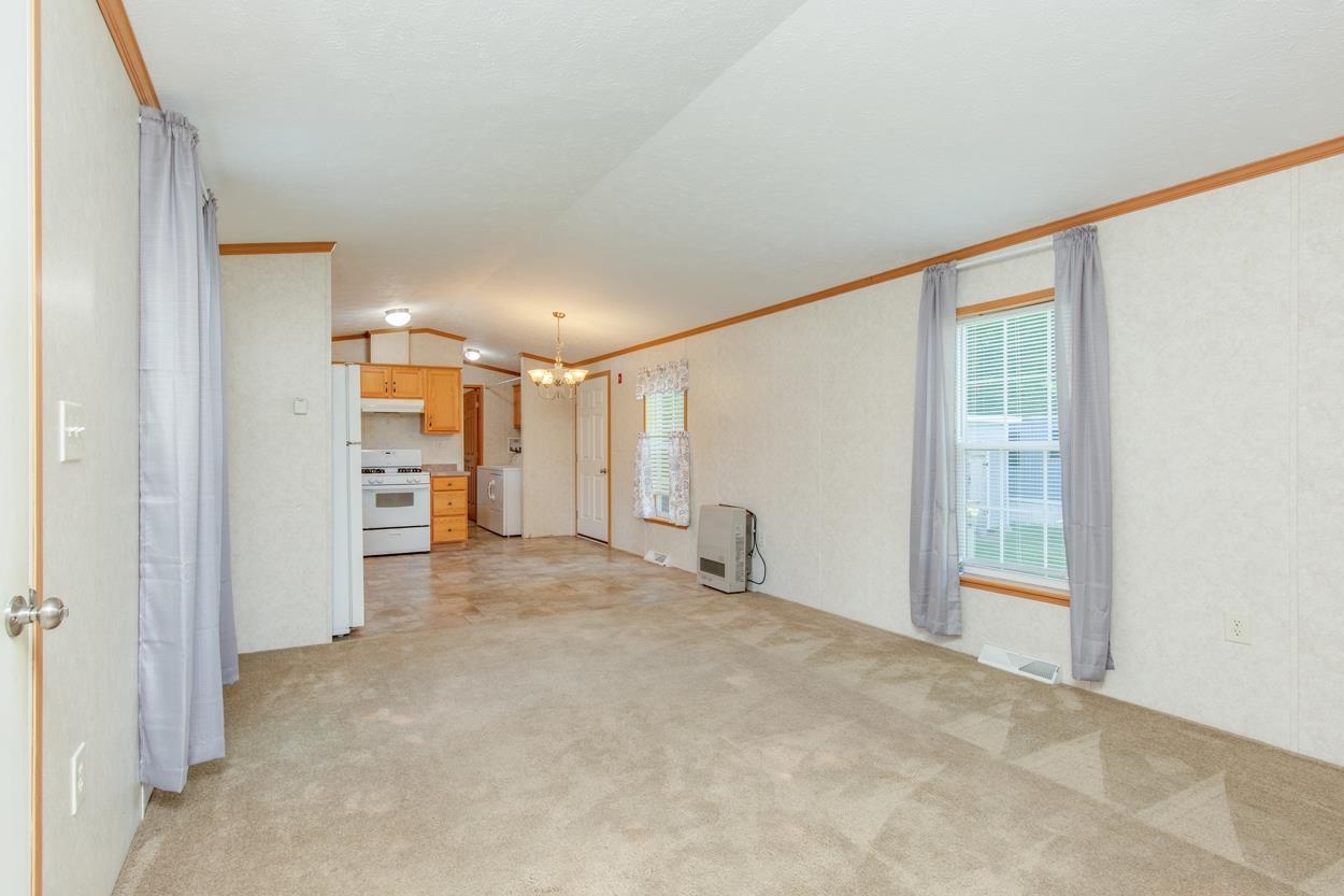 9 Chancellor Drive Property Photo 3