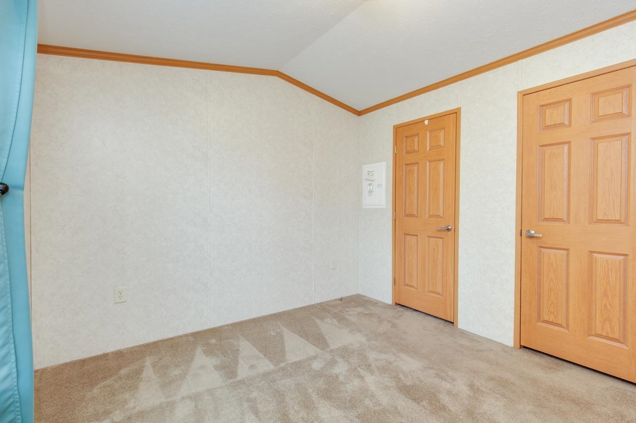 9 Chancellor Drive Property Photo 15