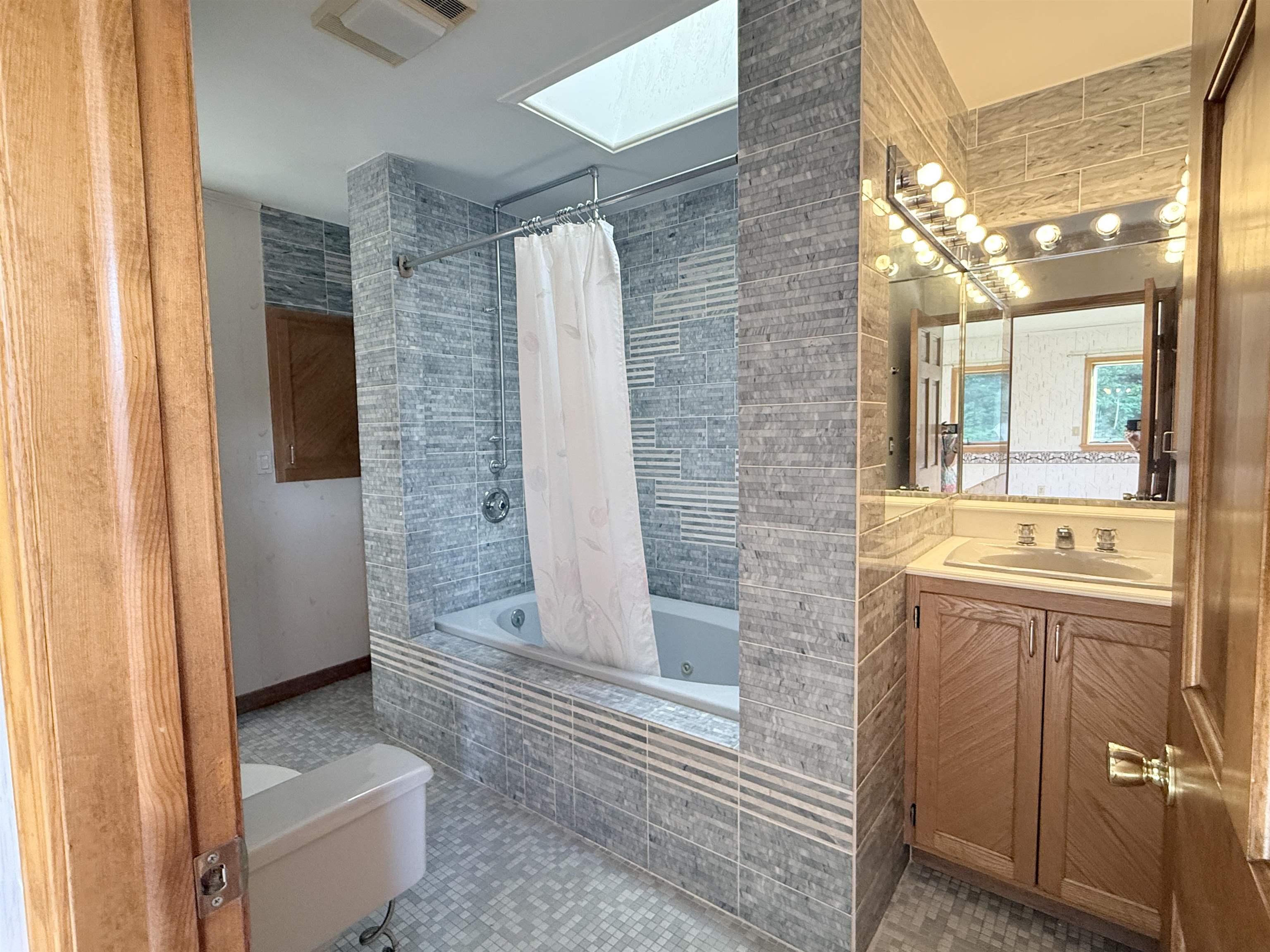 498 Town Line Road Property Photo 24