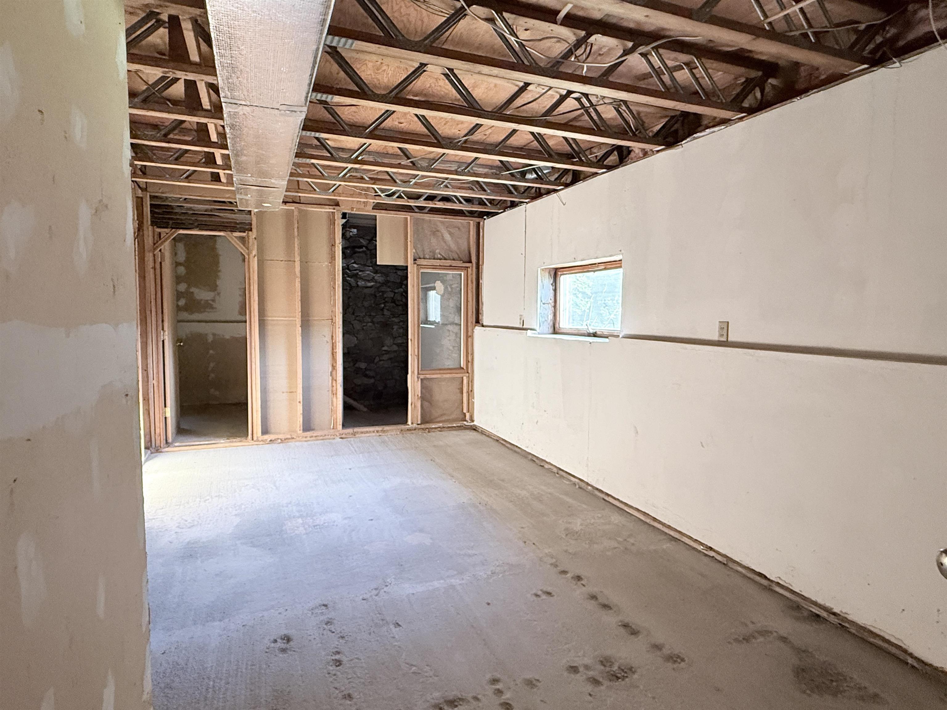 498 Town Line Road Property Photo 40