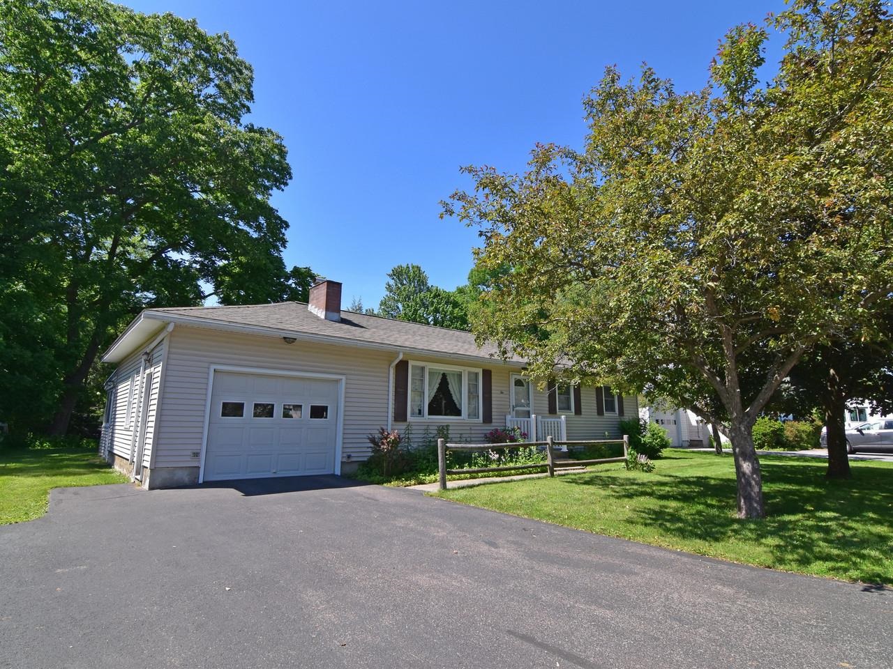2 Murray Road Property Photo 1