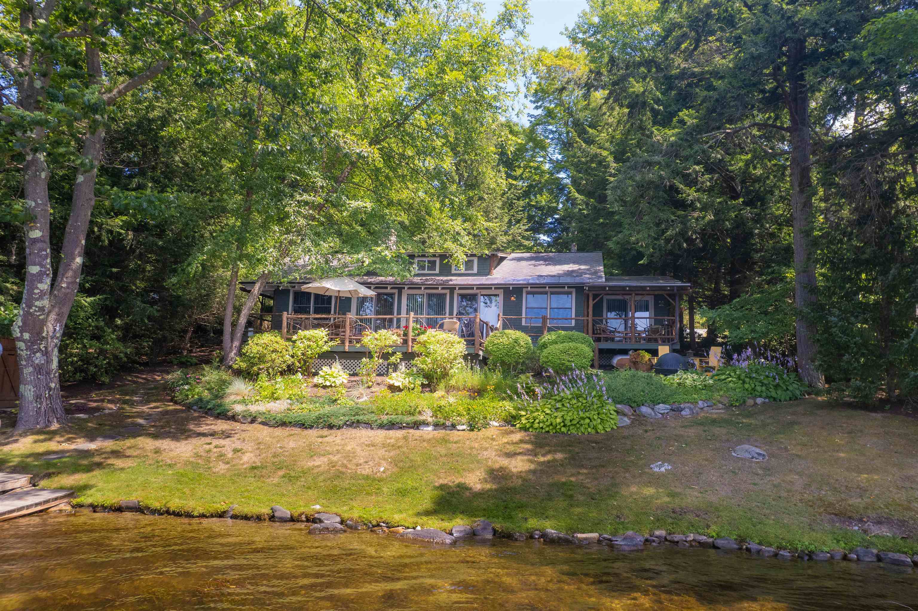 289 Ledgemere Point Property Photo 1