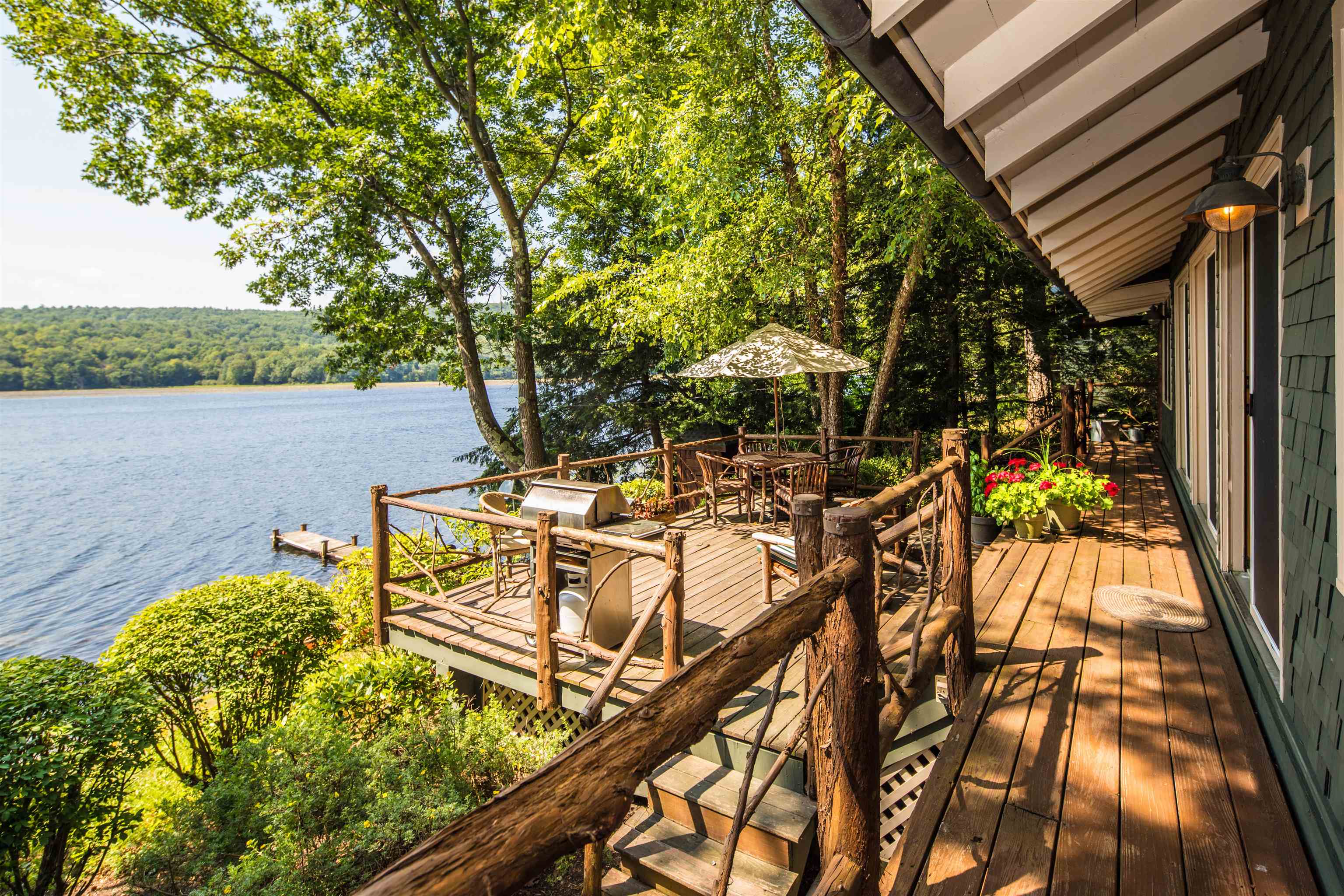 289 Ledgemere Point Property Photo 23