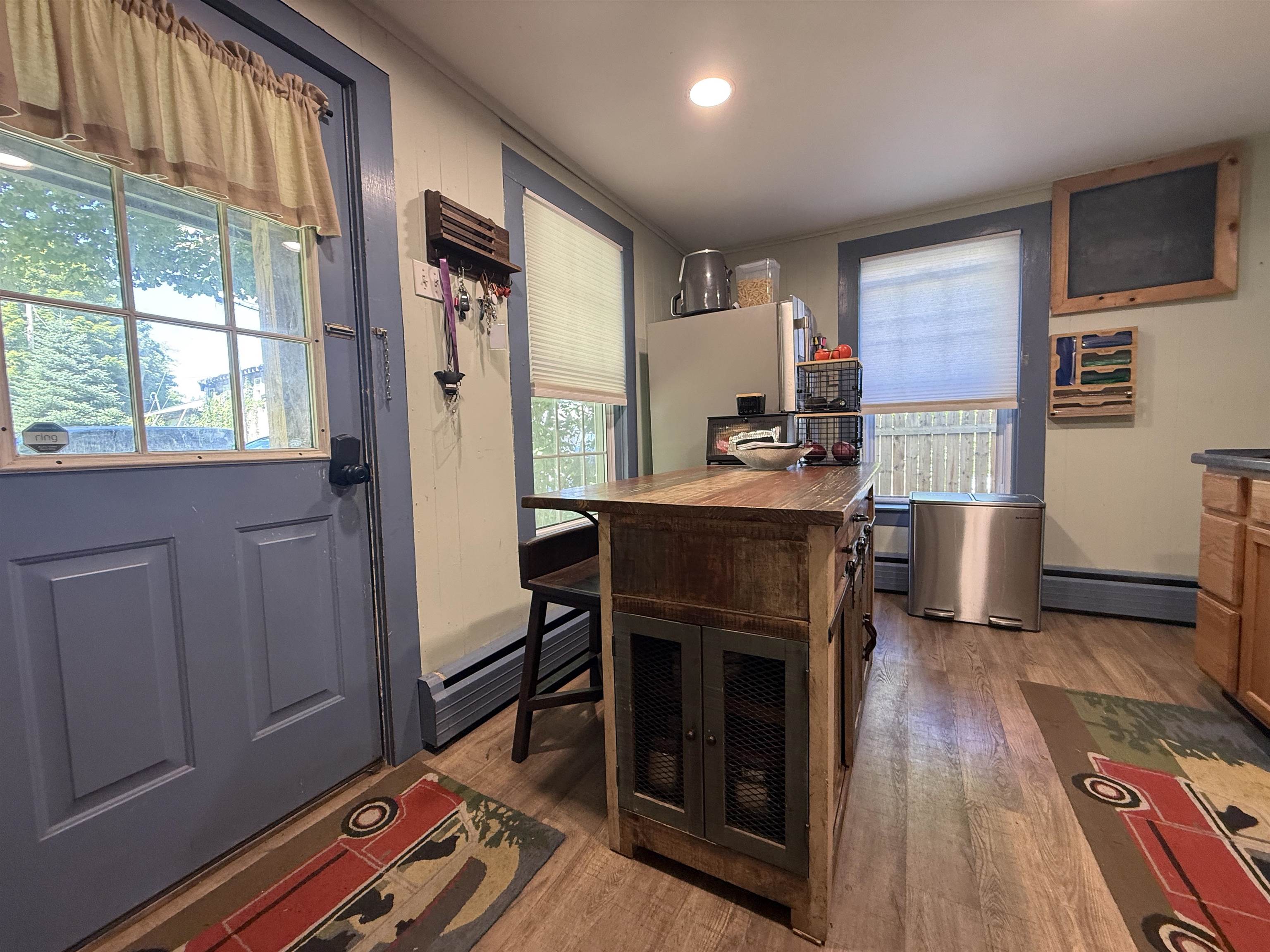 10 West Hill Street Property Photo 5