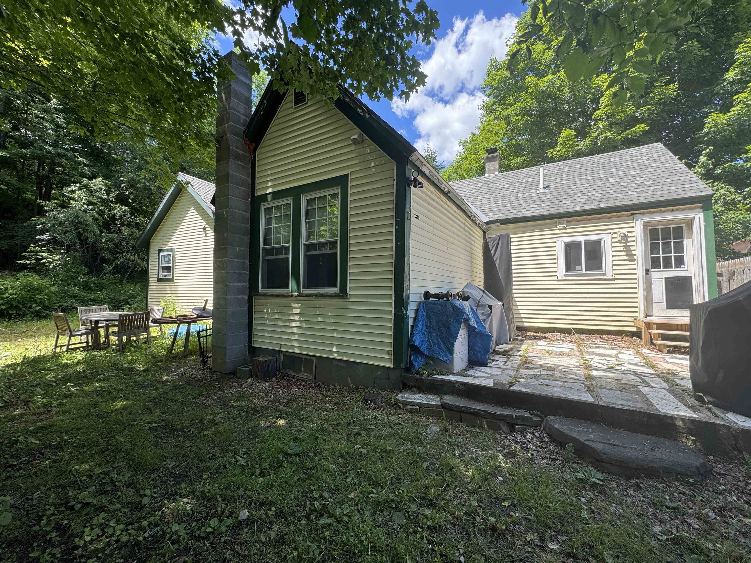 10 West Hill Street Property Photo 19