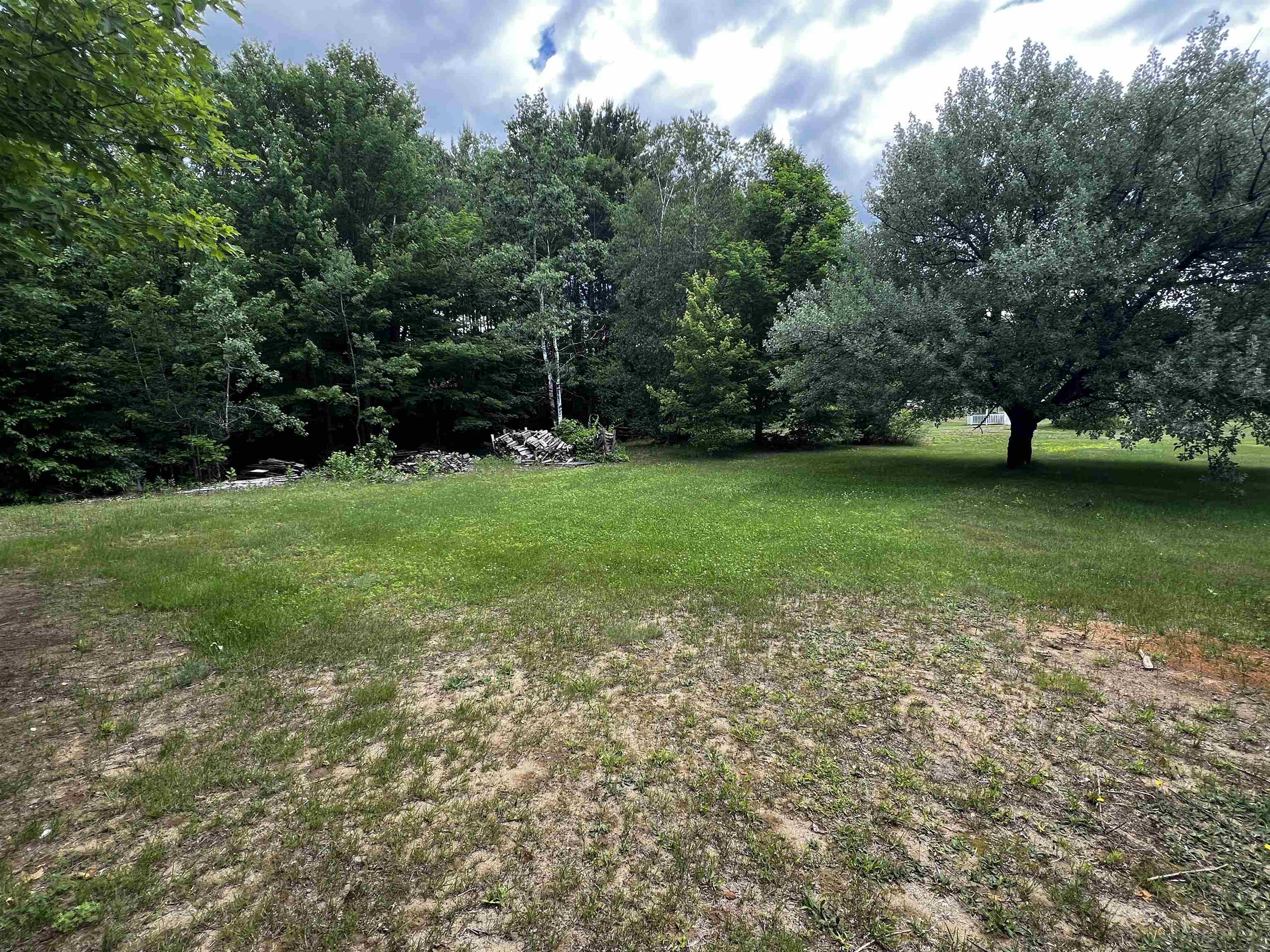 351 Owl Street Property Photo 5