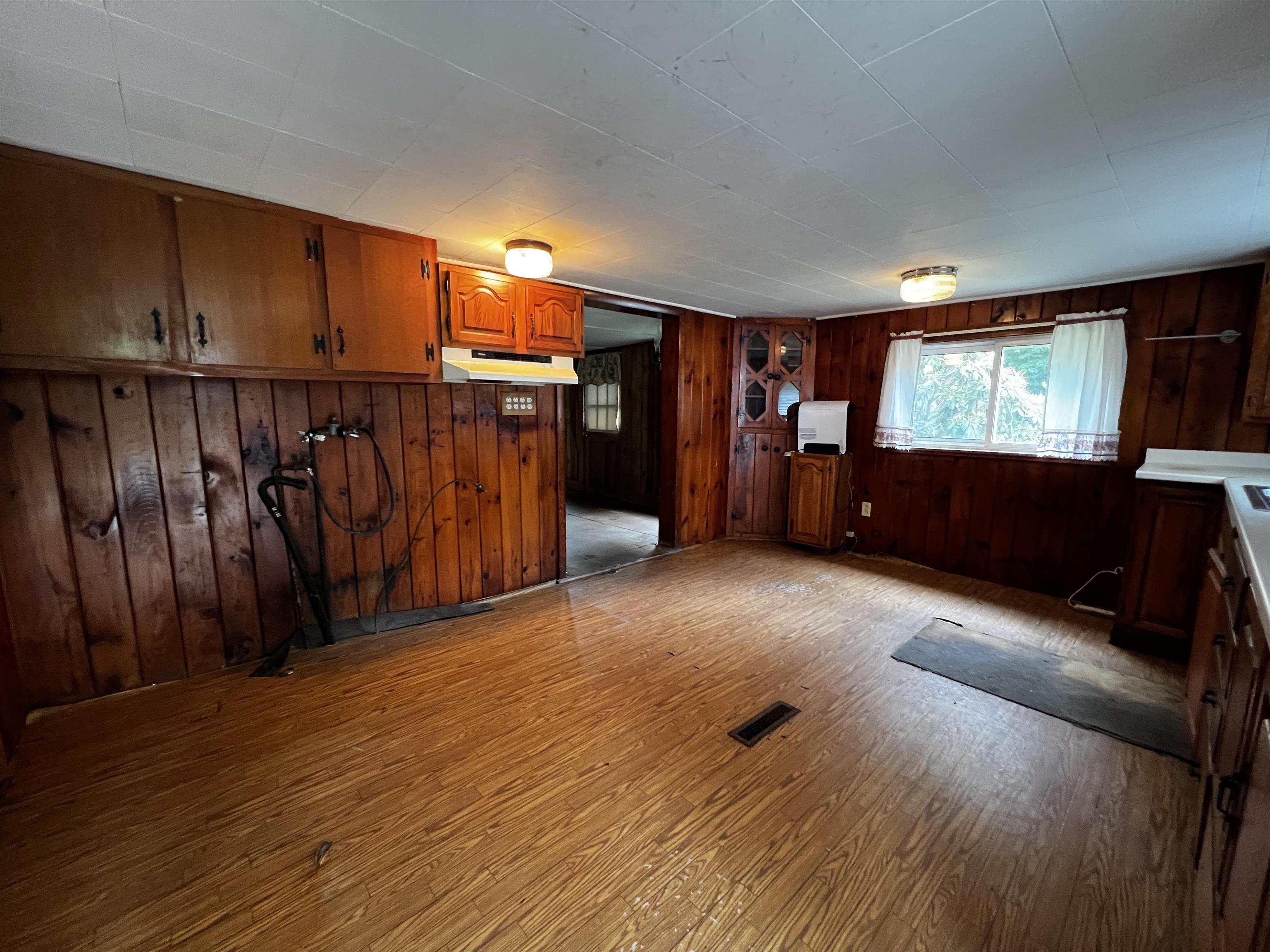 351 Owl Street Property Photo 10