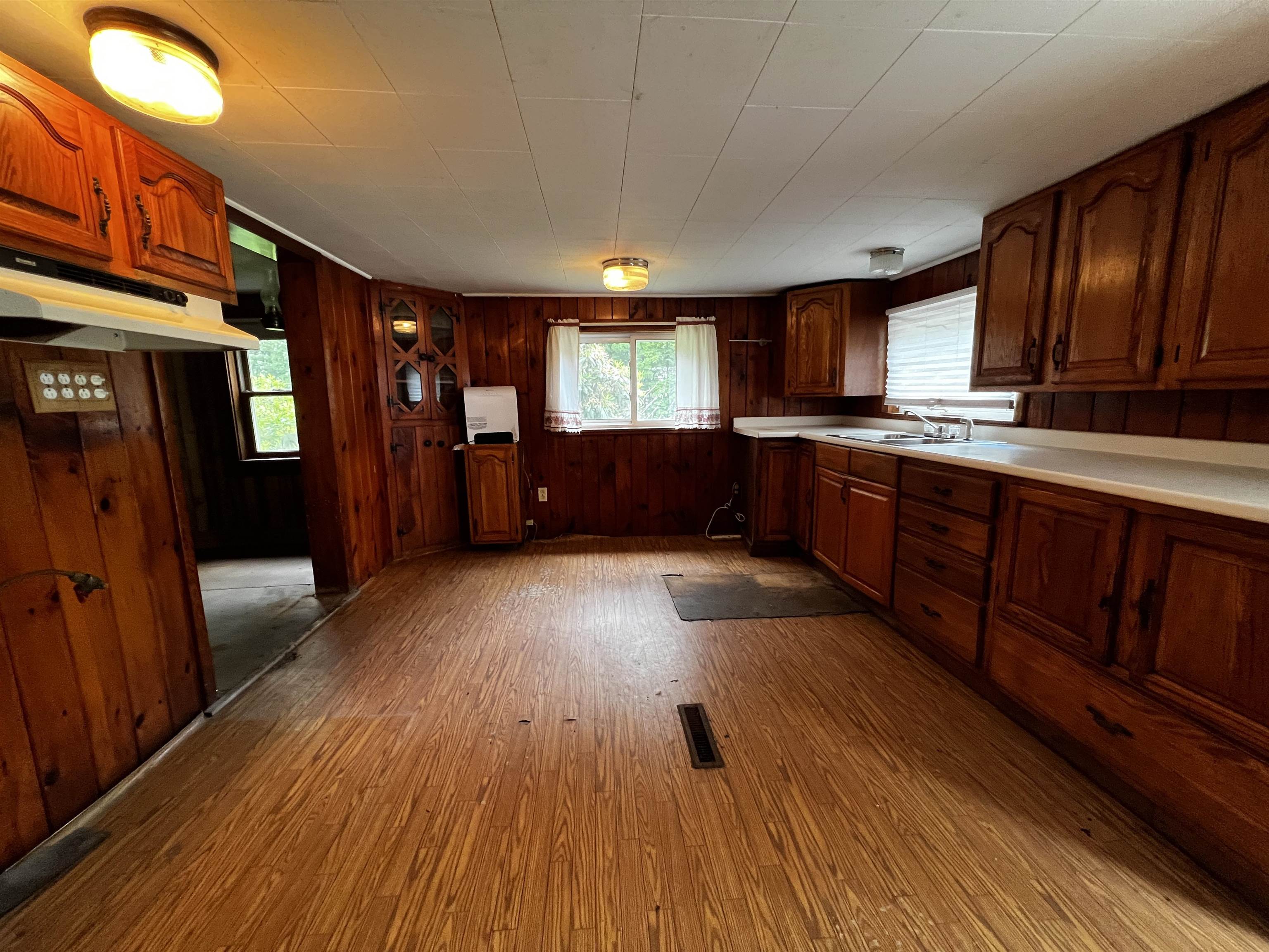 351 Owl Street Property Photo 12