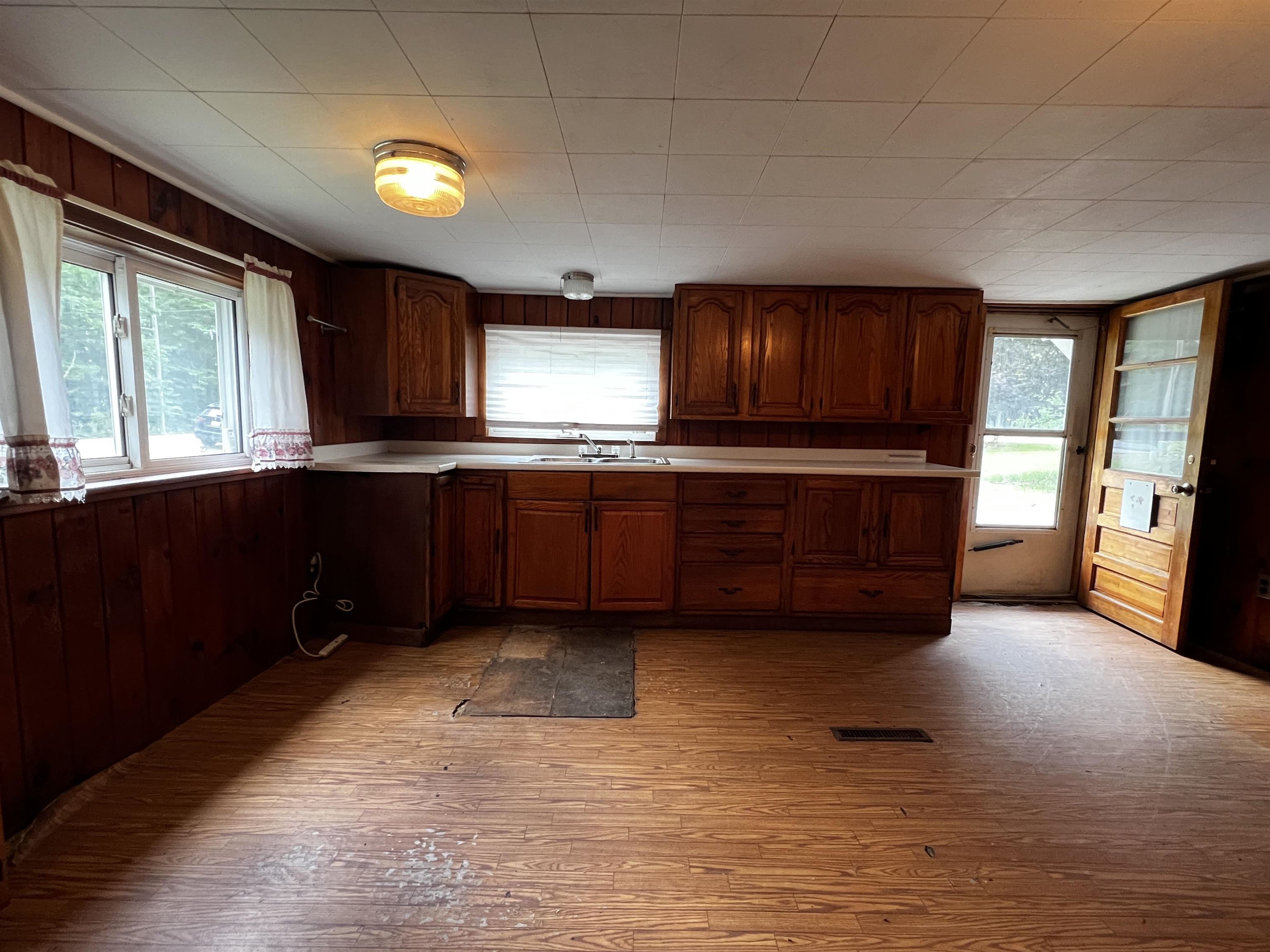 351 Owl Street Property Photo 14