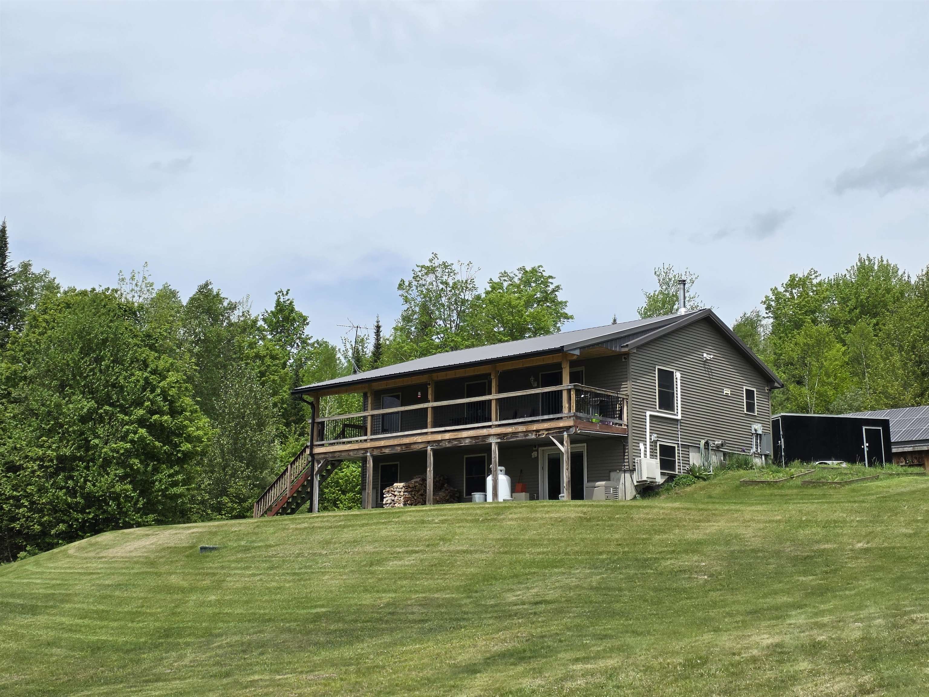233 Jerusalem Road Property Photo 2