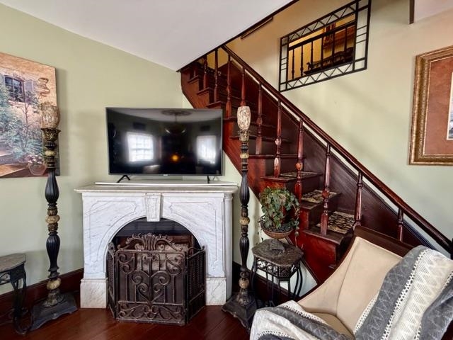 355 Willard Street Property Photo 8