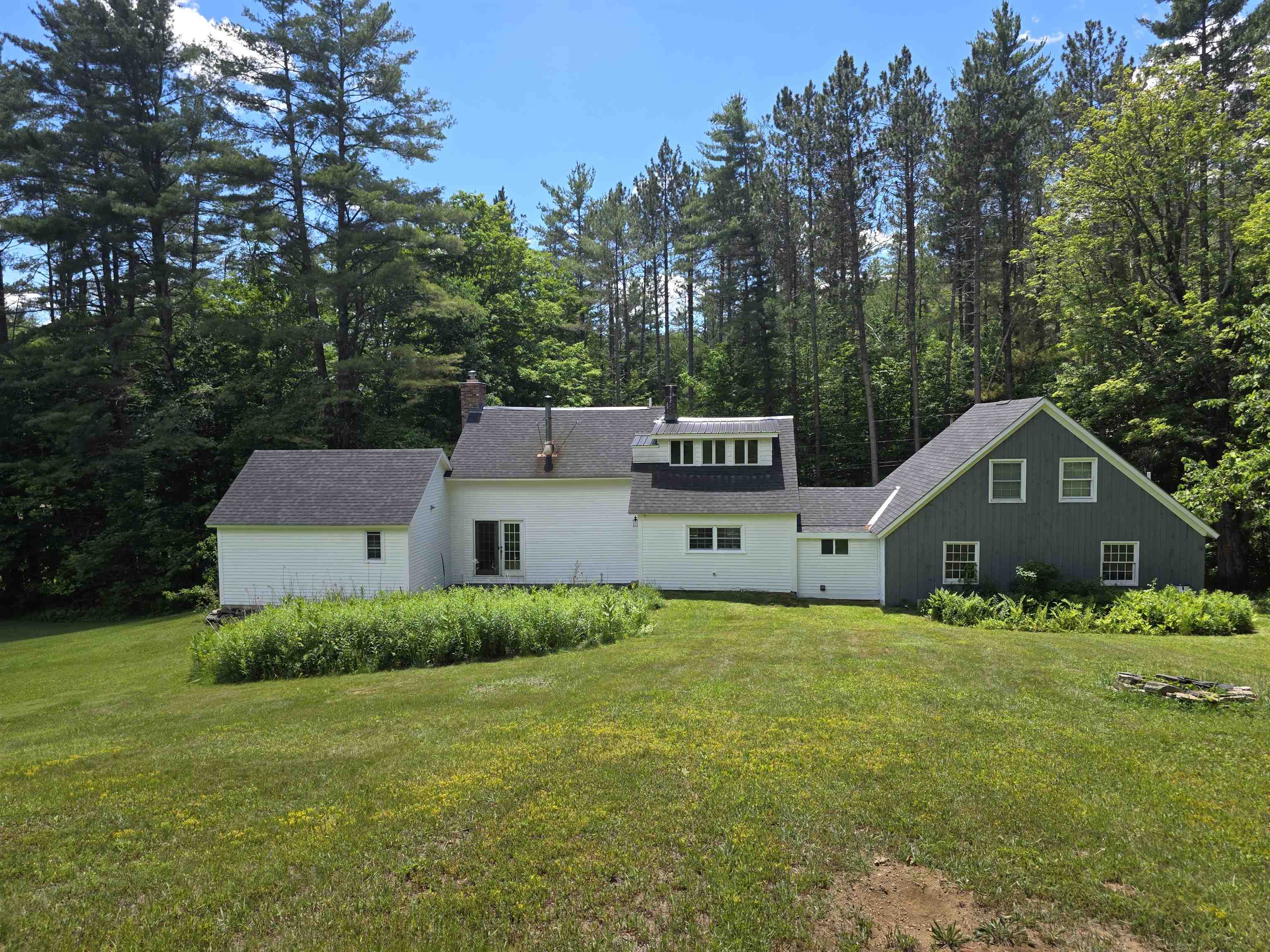 596 Four Chimneys Road Property Photo 3