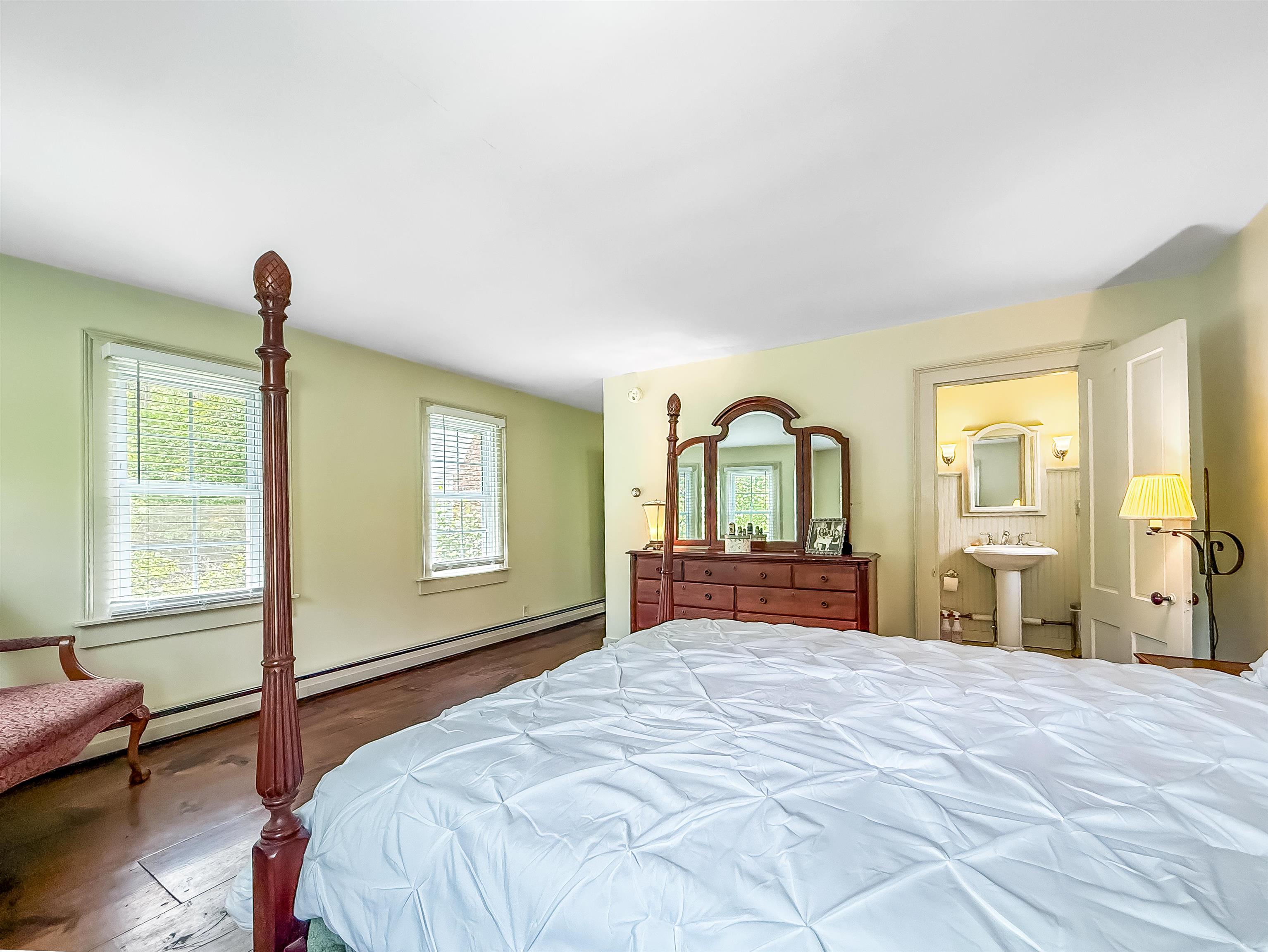 596 Four Chimneys Road Property Photo 16