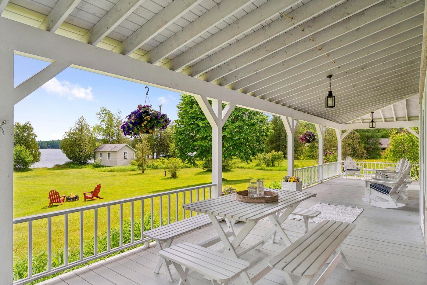 824 North Shore Road Property Photo 3