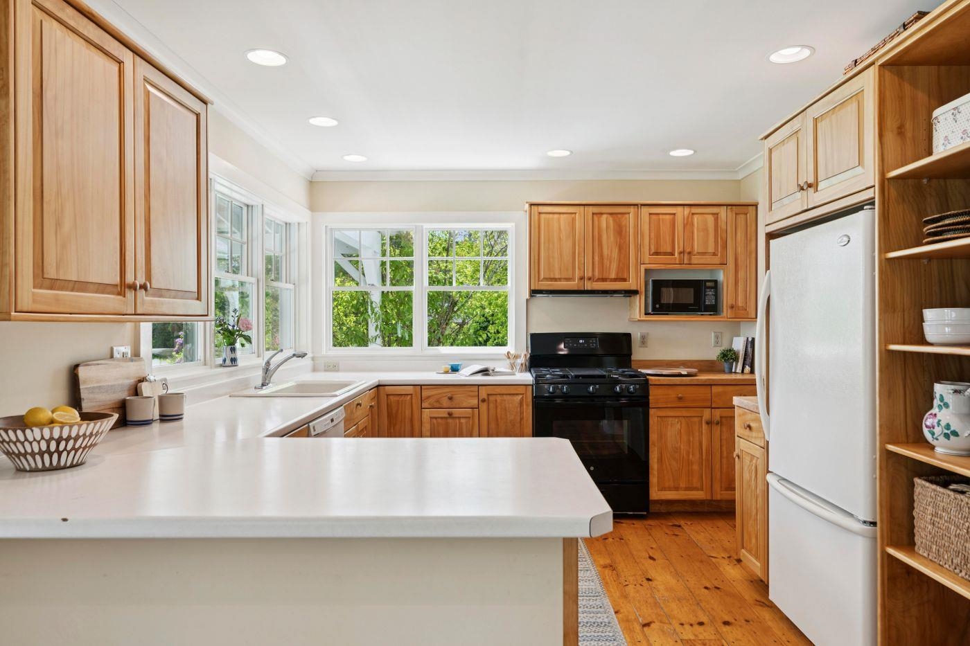 824 North Shore Road Property Photo 10