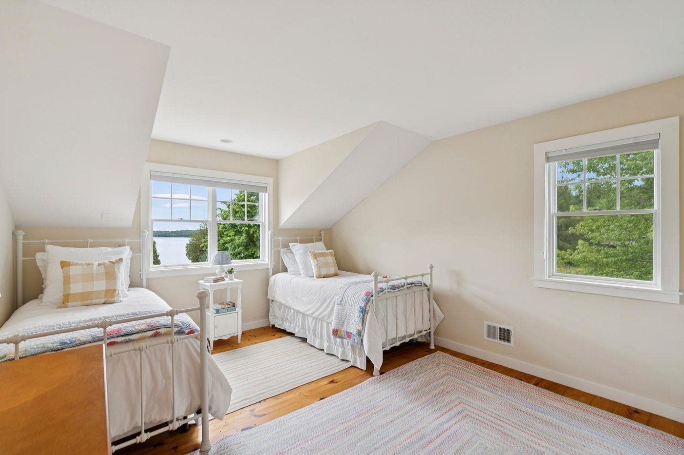 824 North Shore Road Property Photo 14
