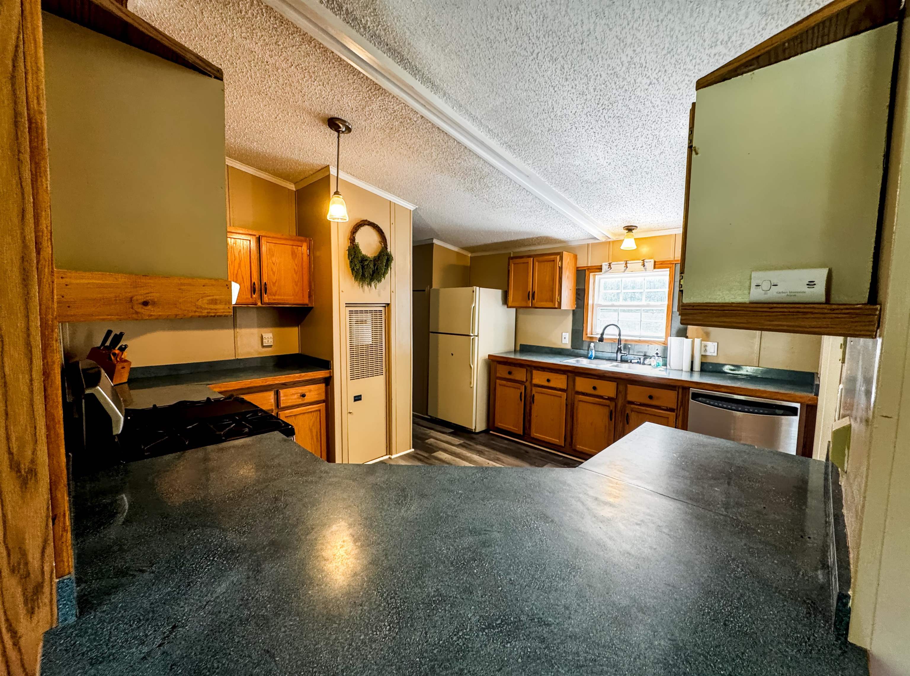 219 Shamrock Hill Property Photo 8