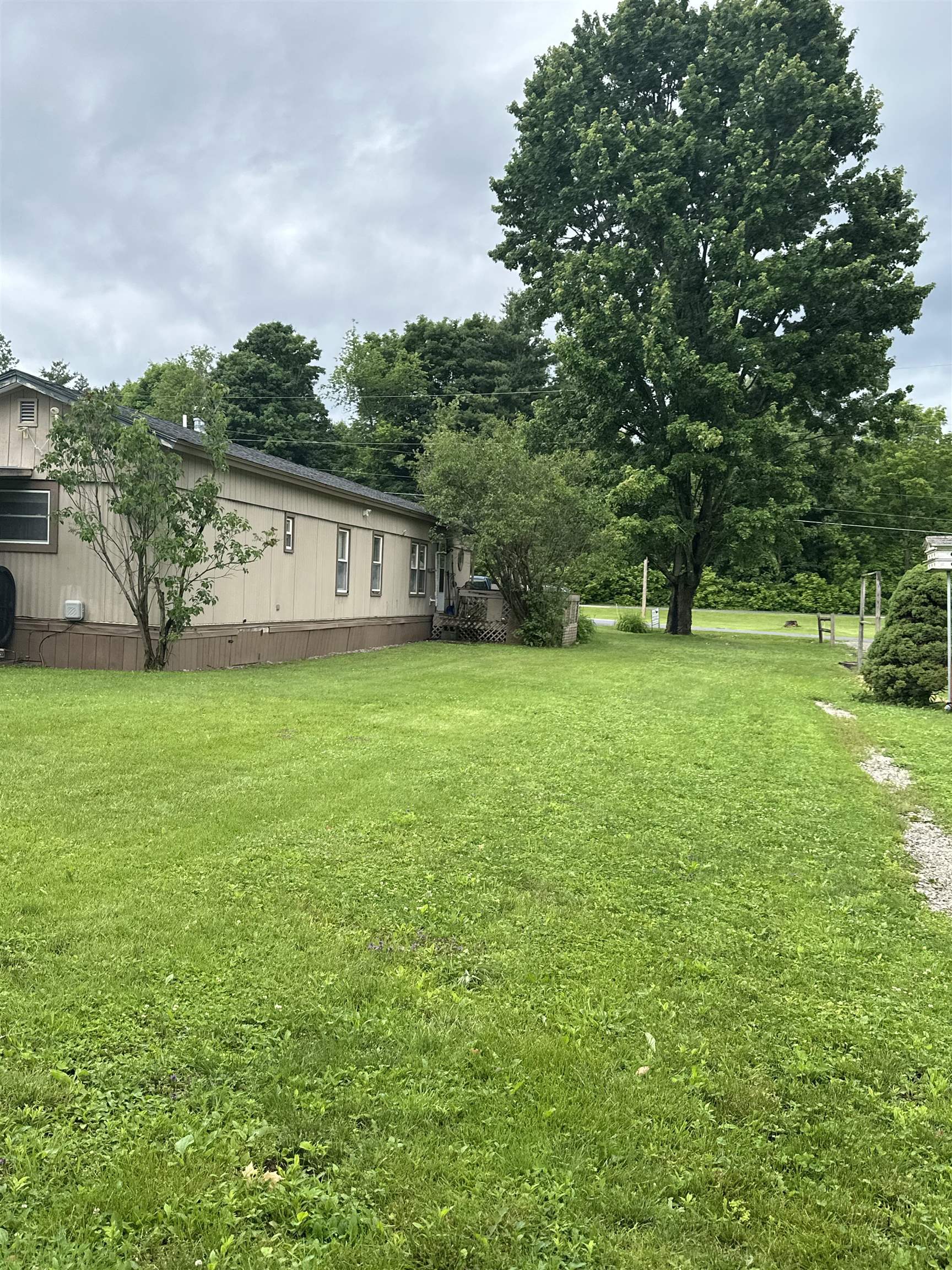62 Lindale Circle Property Photo 4