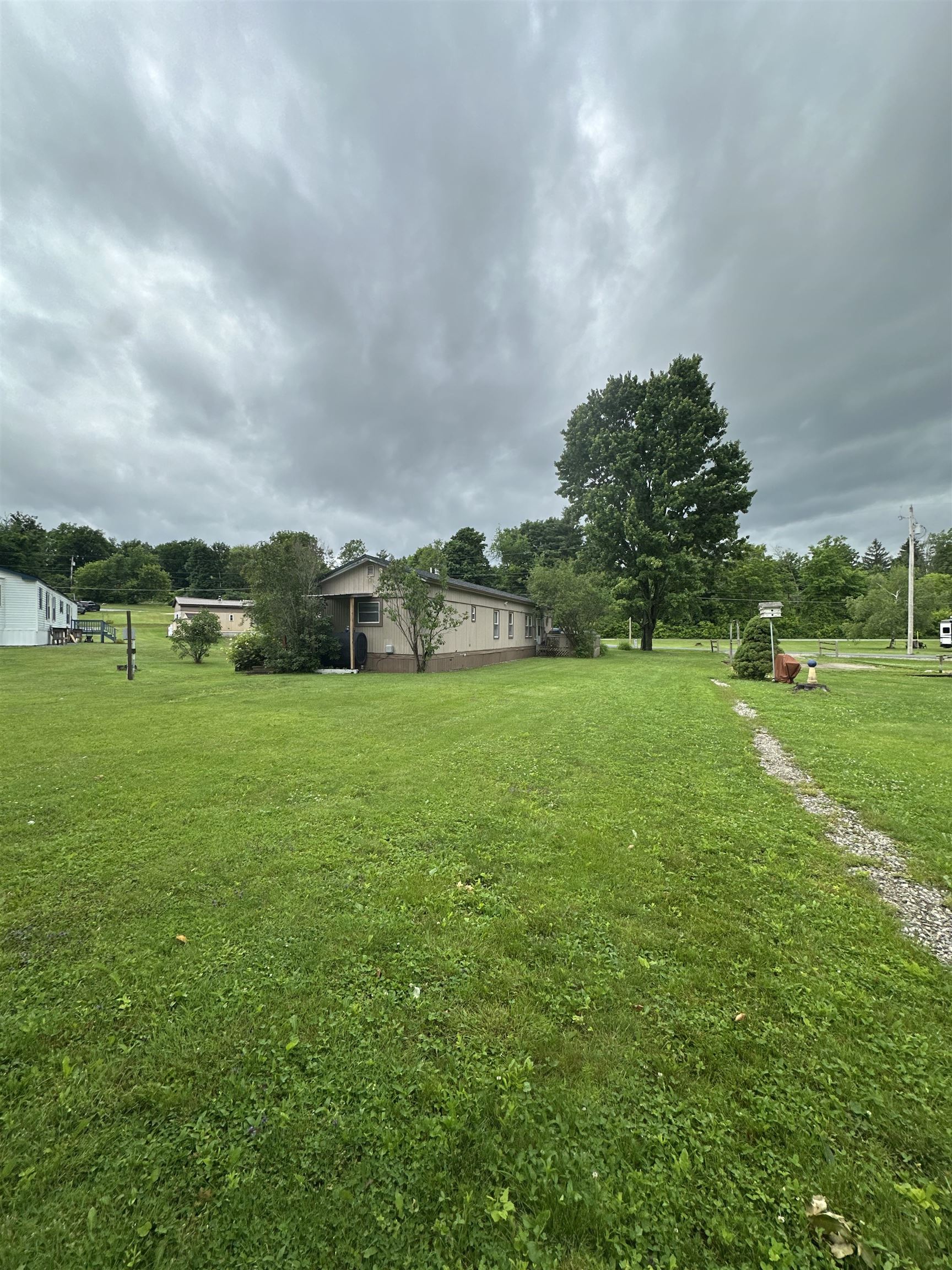 62 Lindale Circle Property Photo 5