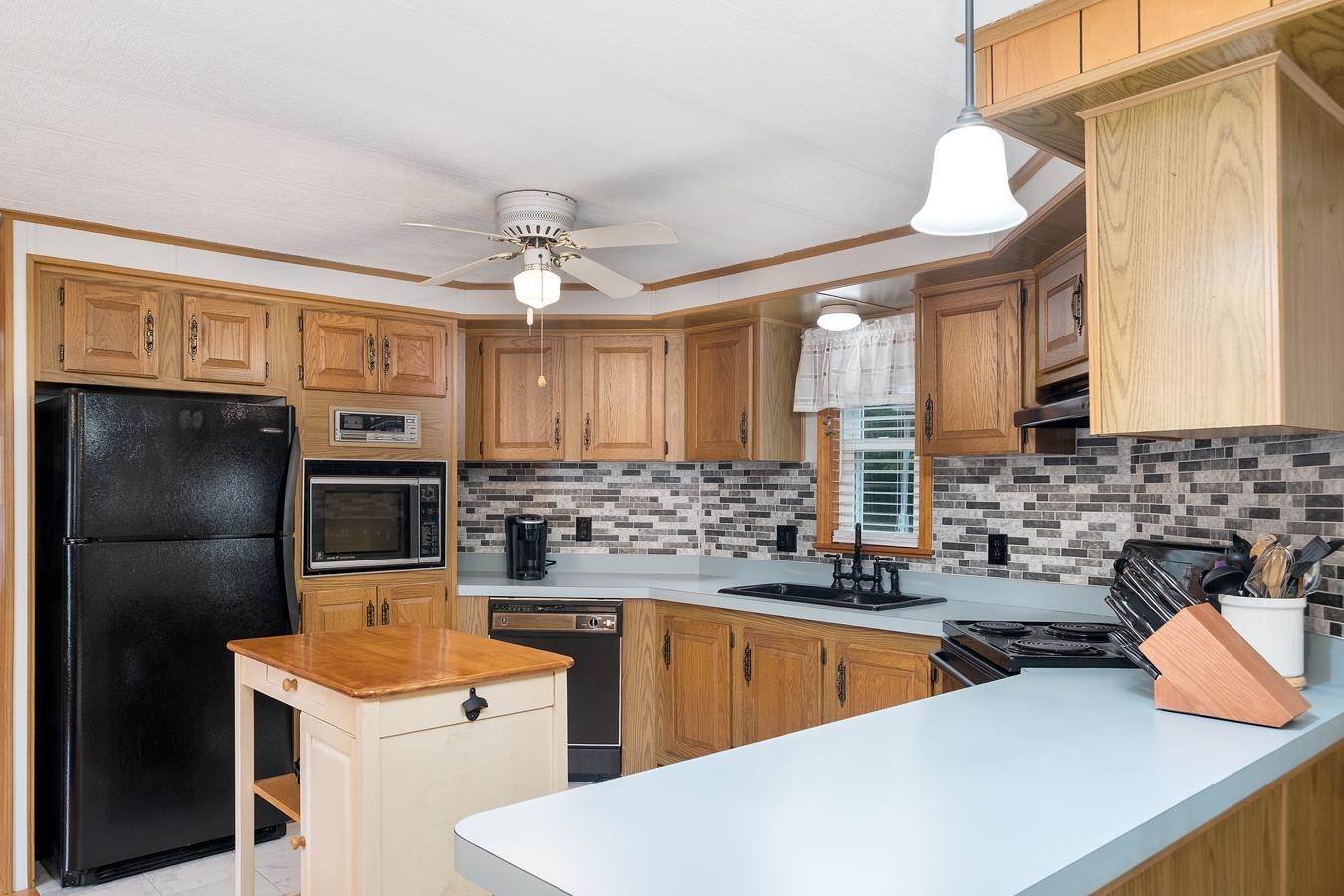 58 Monadnock Drive Property Photo 2