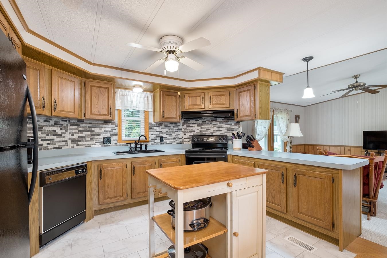 58 Monadnock Drive Property Photo 3