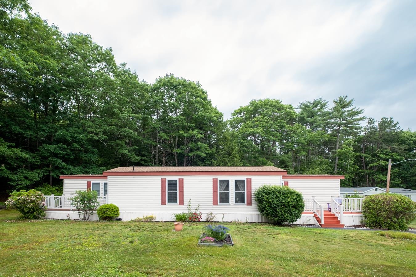 58 Monadnock Drive Property Photo 6
