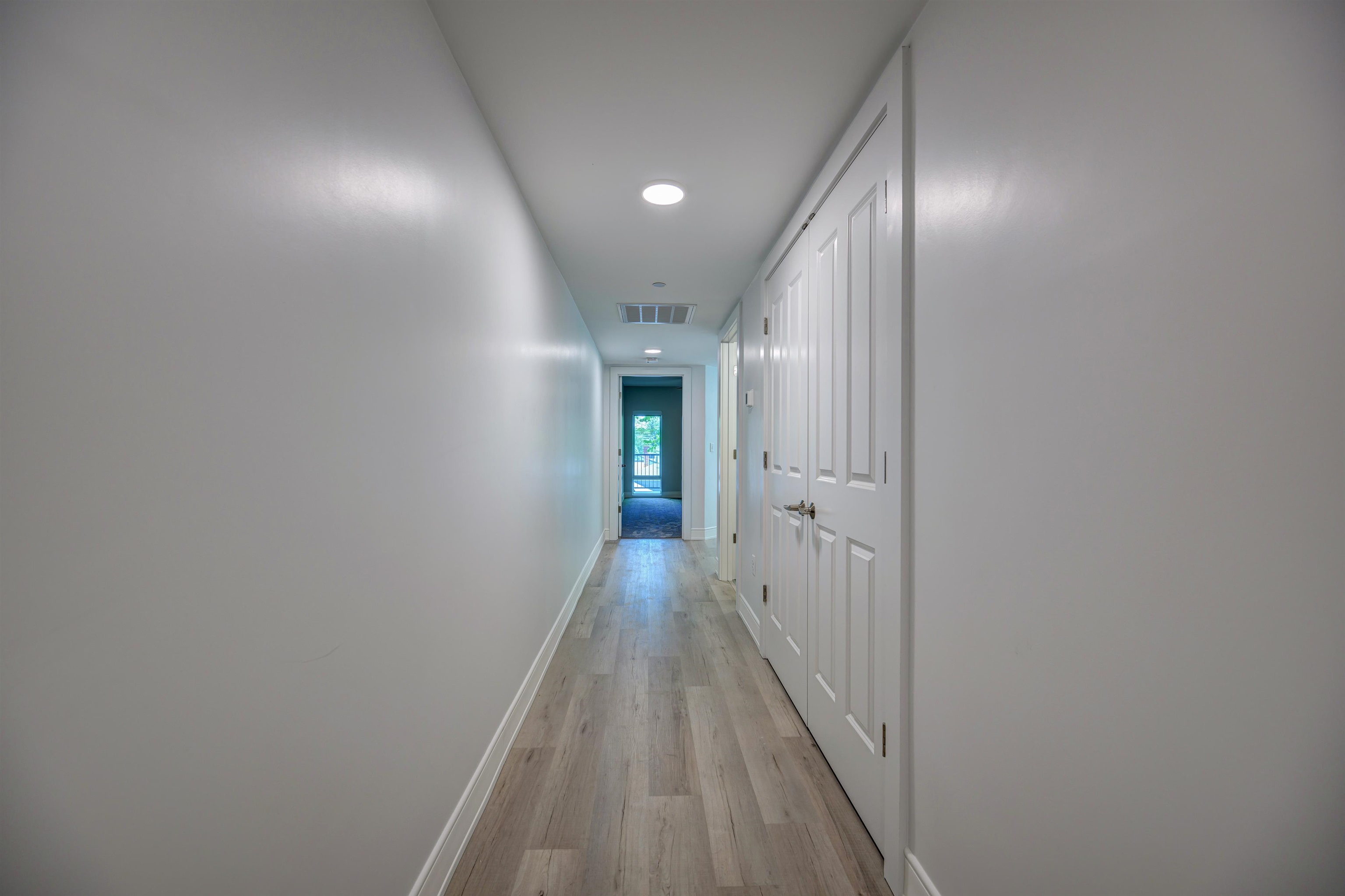 2059 Lafayette Road Property Photo 5