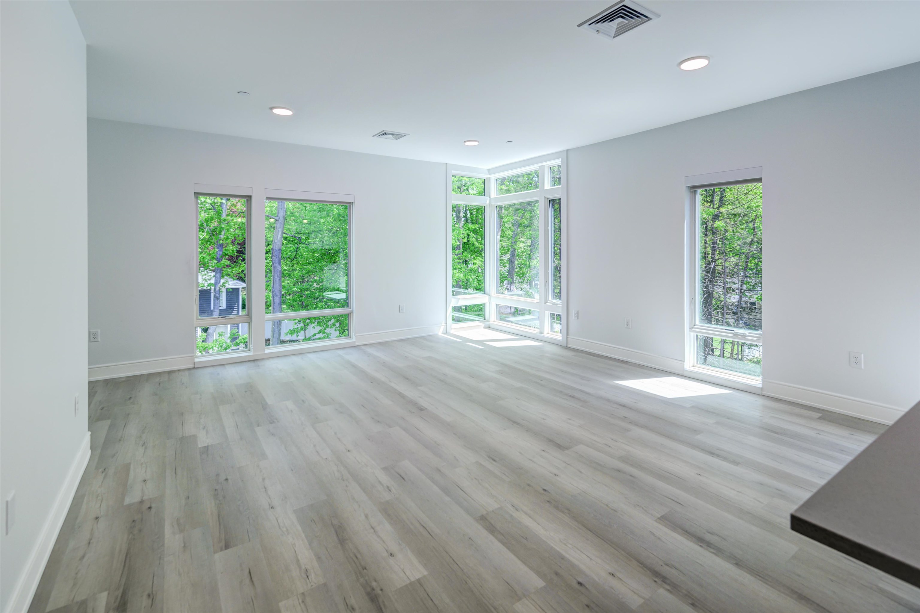2059 Lafayette Road Property Photo 16