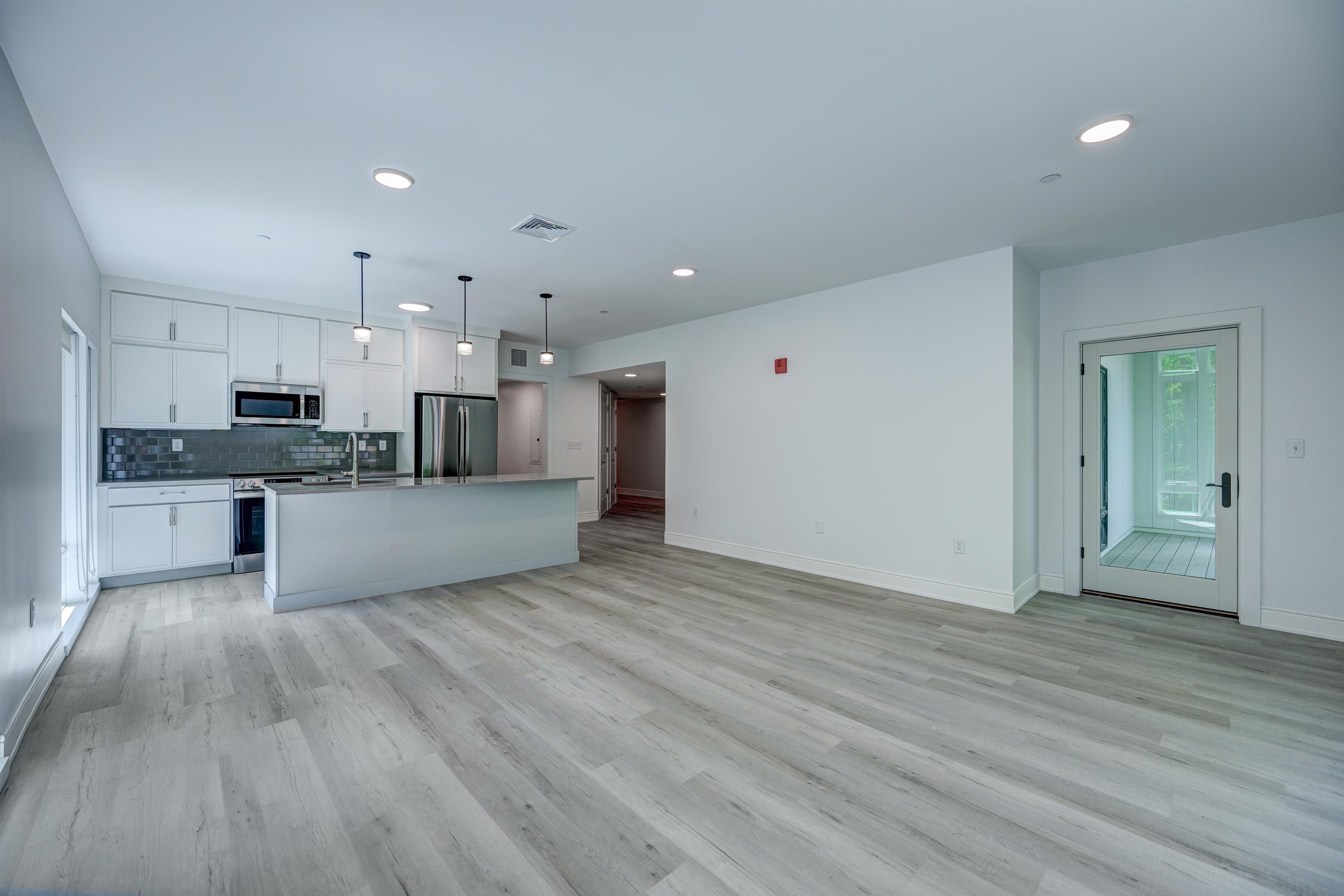 2059 Lafayette Road Property Photo 18