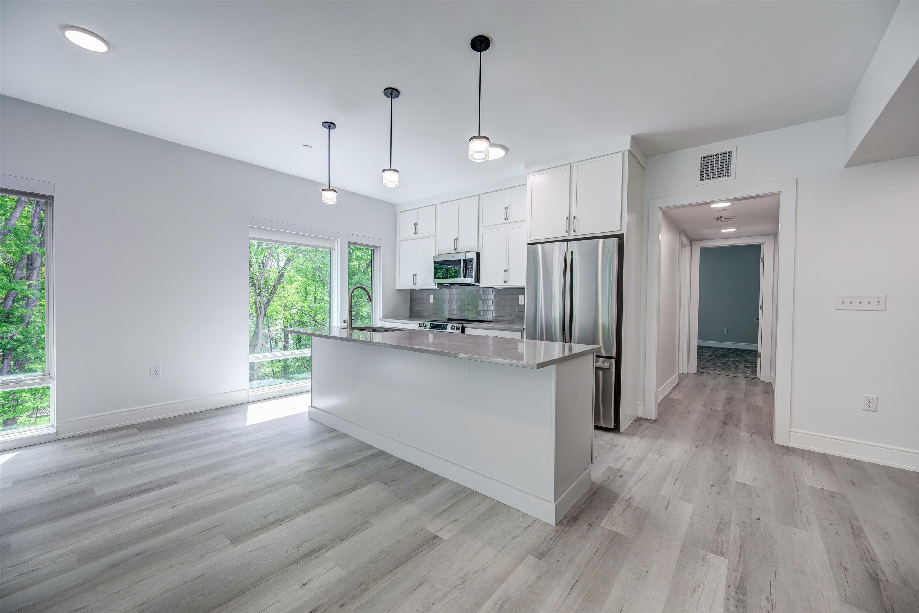 2059 Lafayette Road Property Photo 19