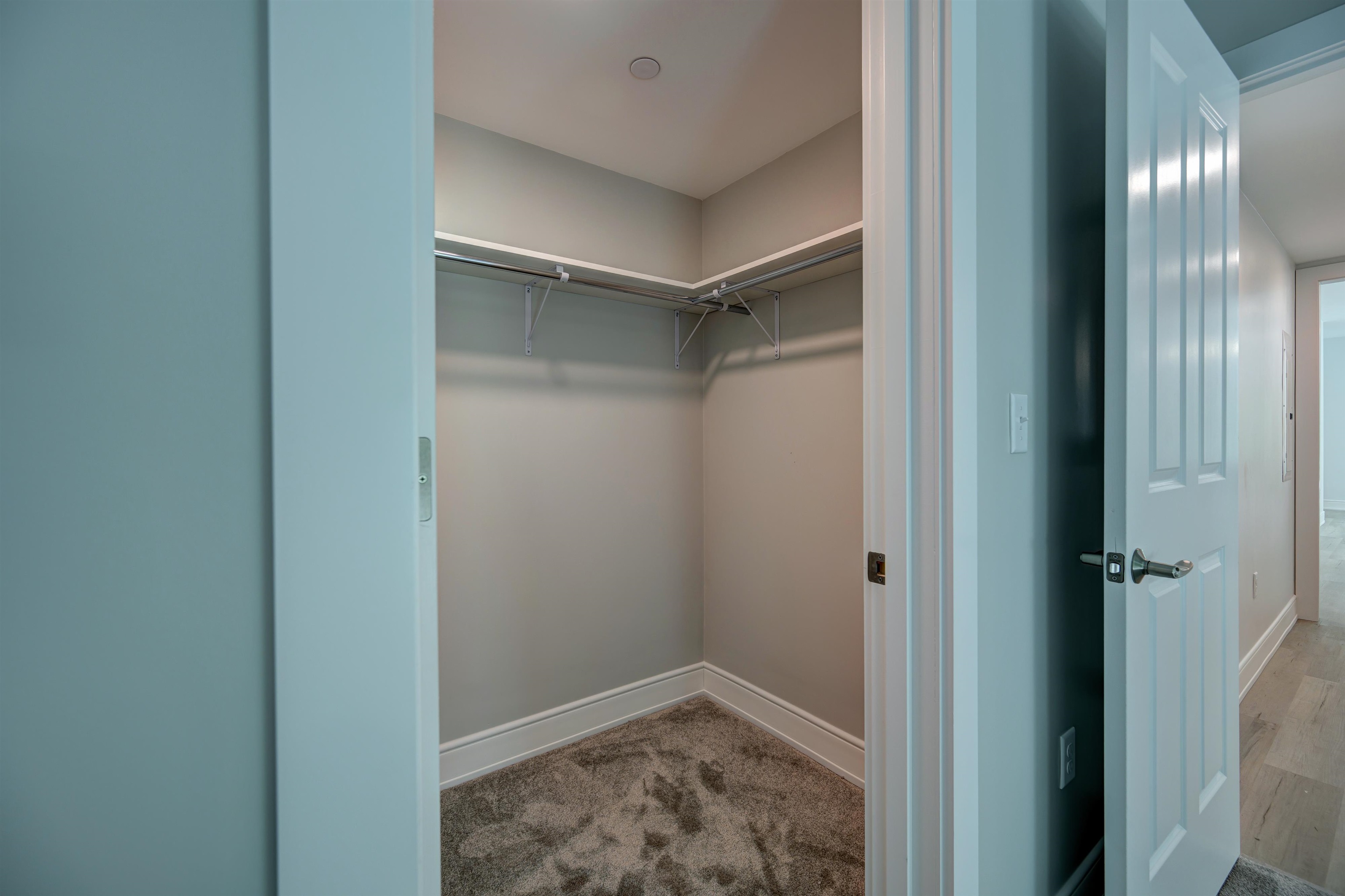 2059 Lafayette Road Property Photo 31