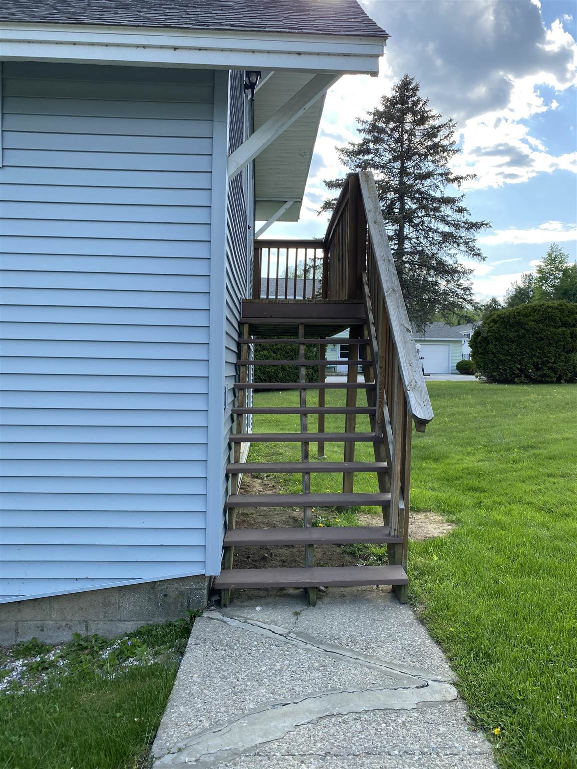 155 Dorr Drive Property Photo 2