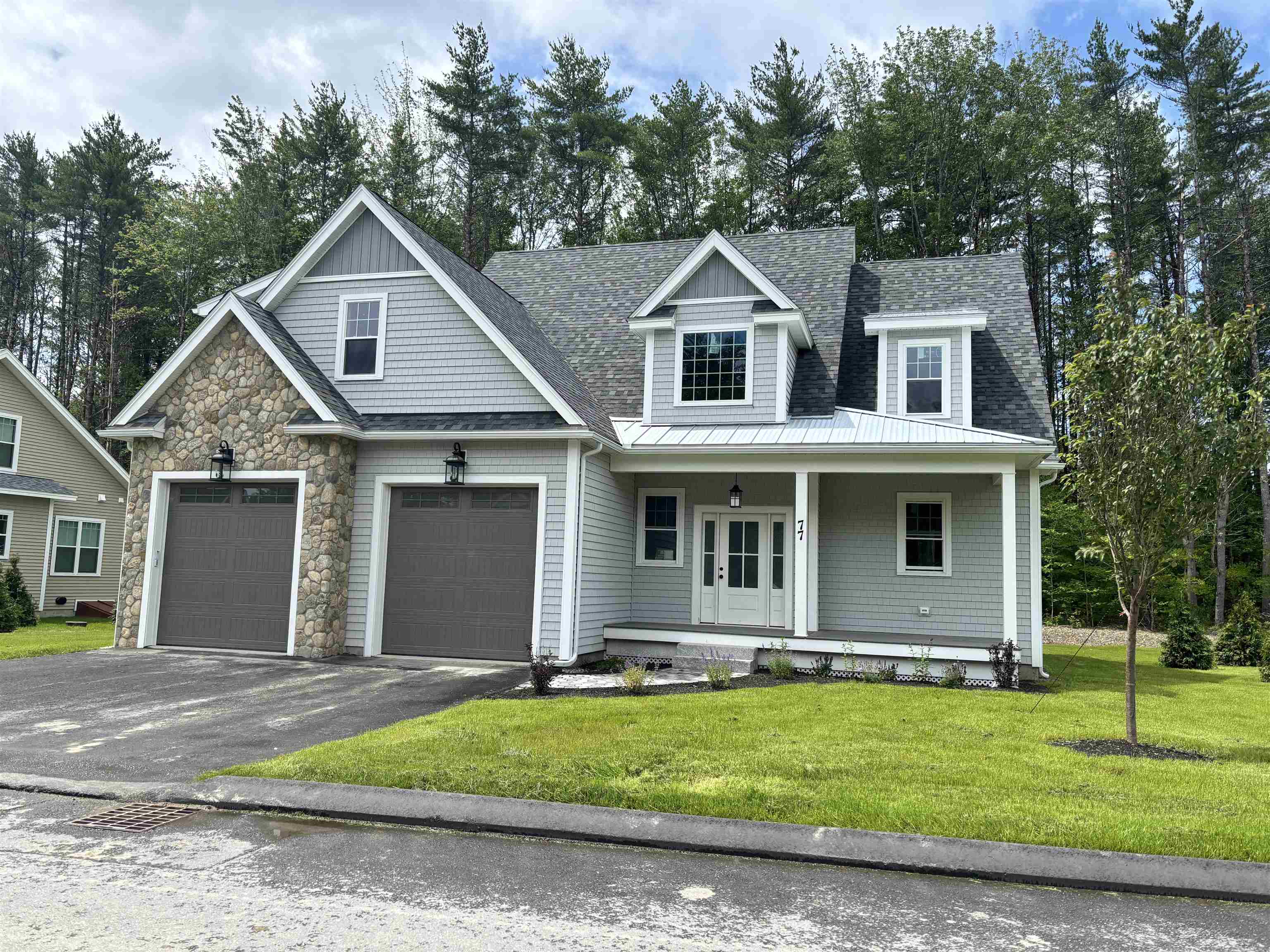 77 Lady Walsingham Way Property Photo 1